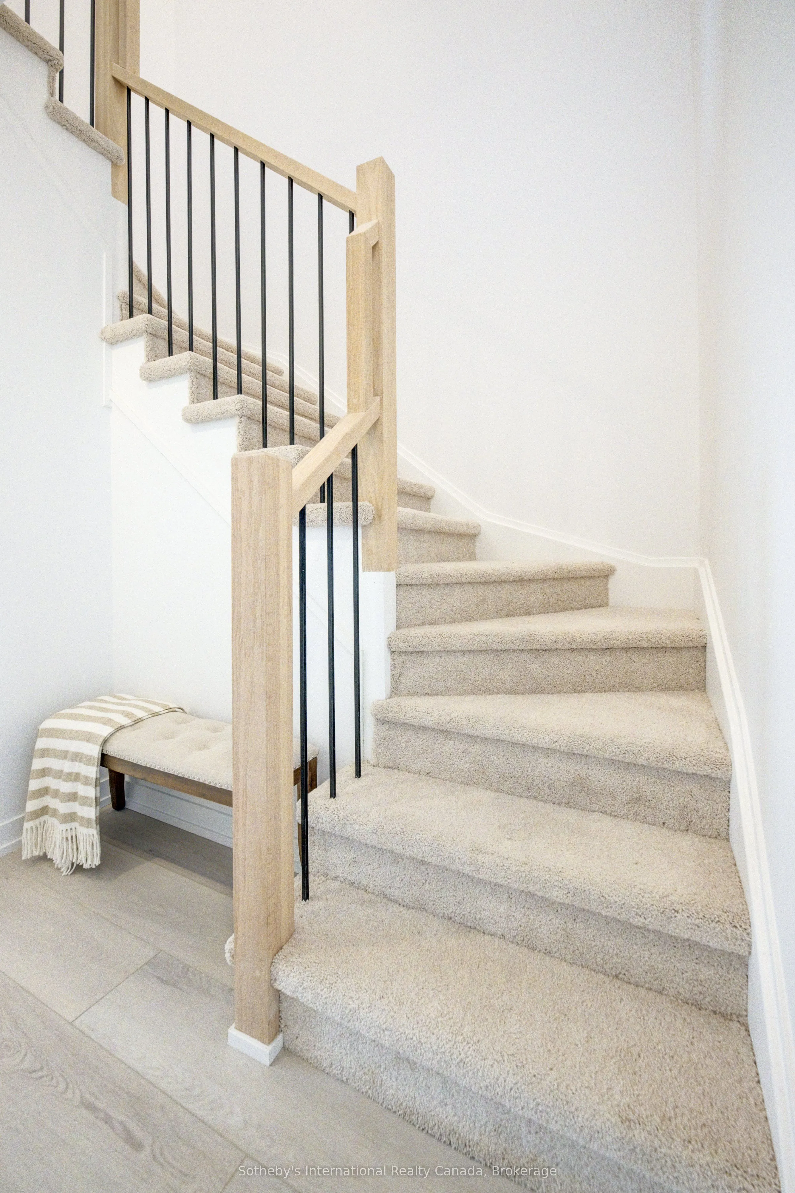 416 Dundas Street, #9