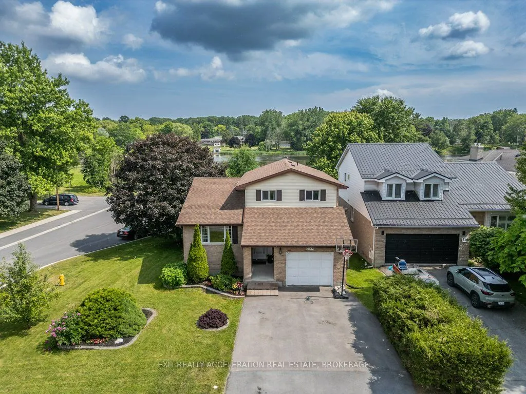 134 Shoreline Crescent