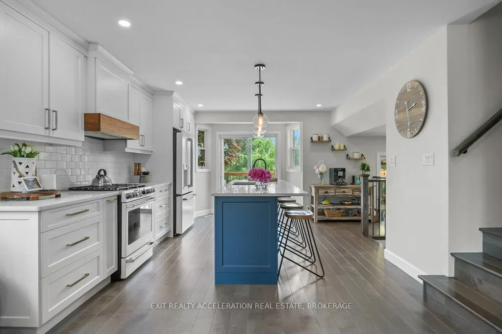 134 Shoreline Crescent