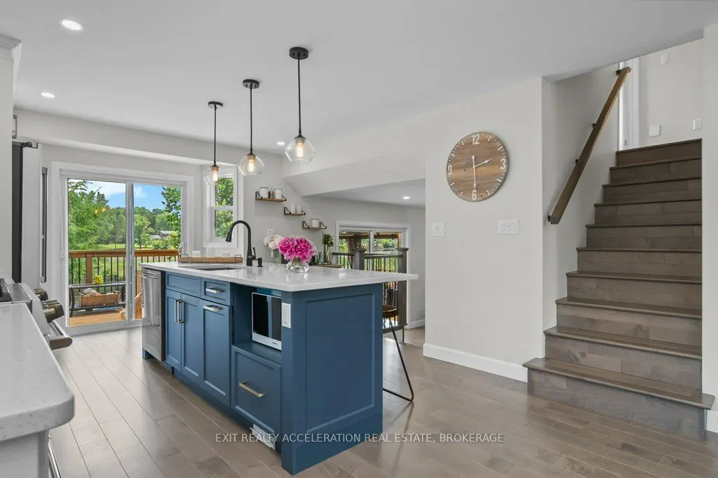 134 Shoreline Crescent