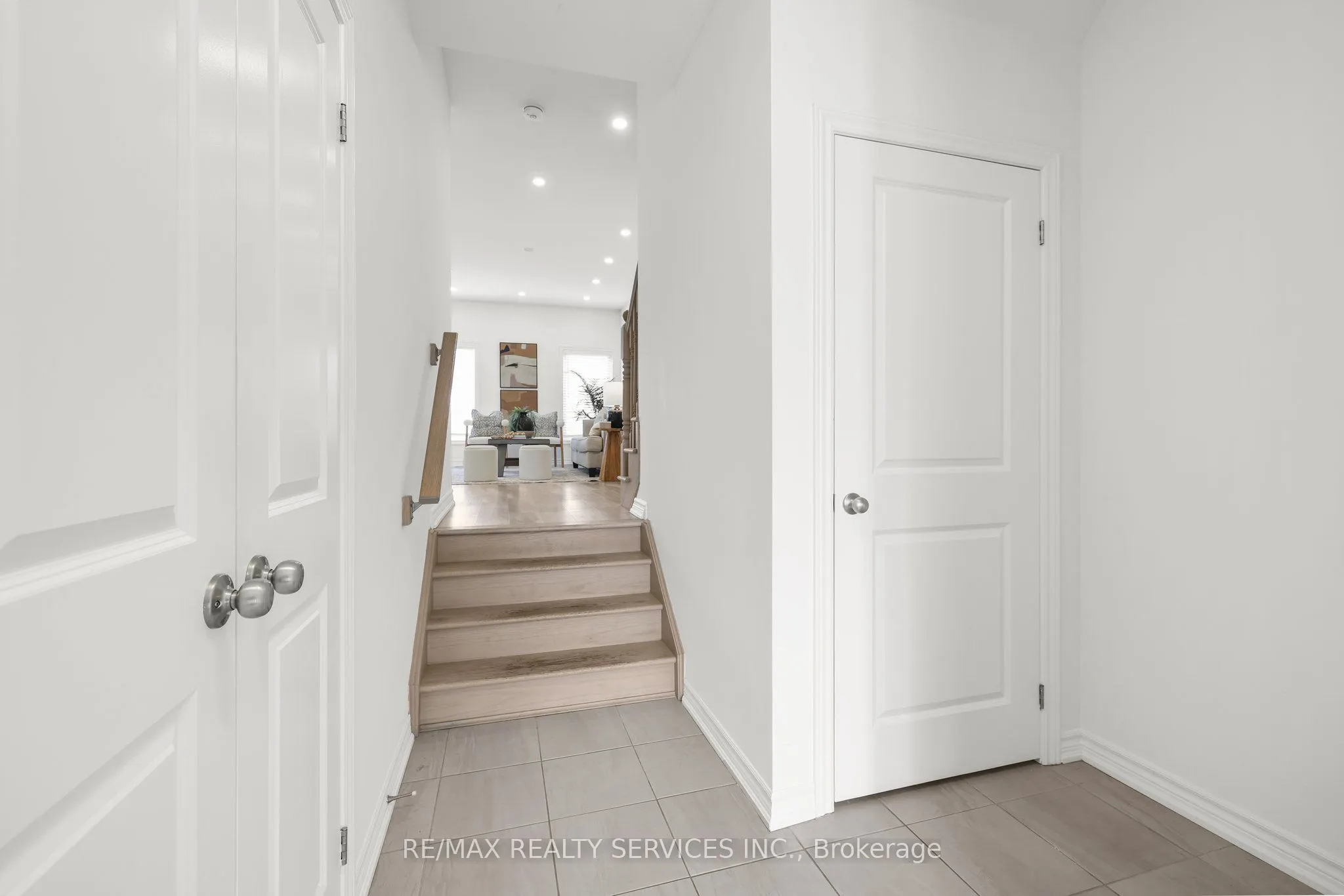 324 Equestrian Way, #13