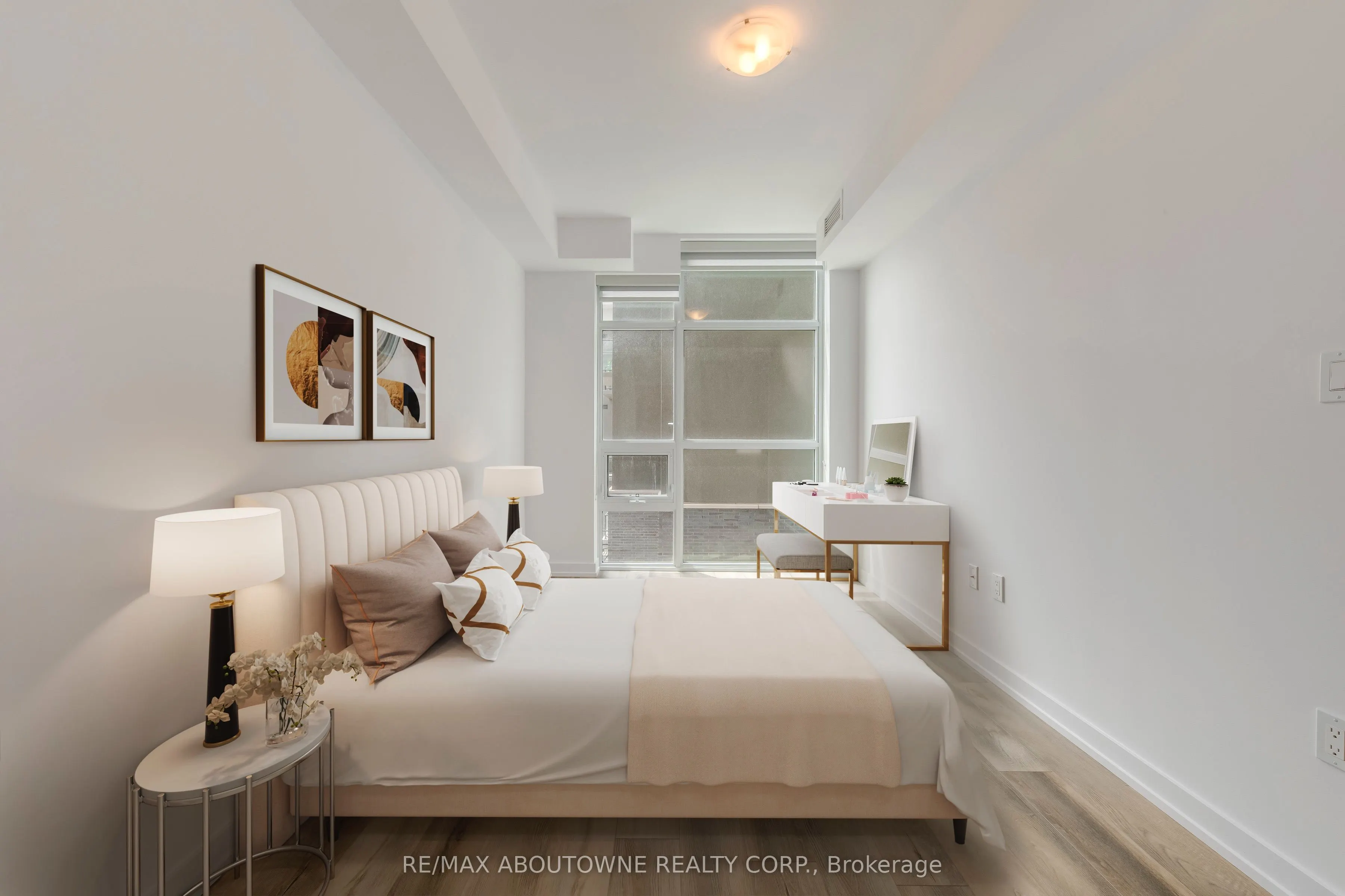 470 Dundas Street E, #429