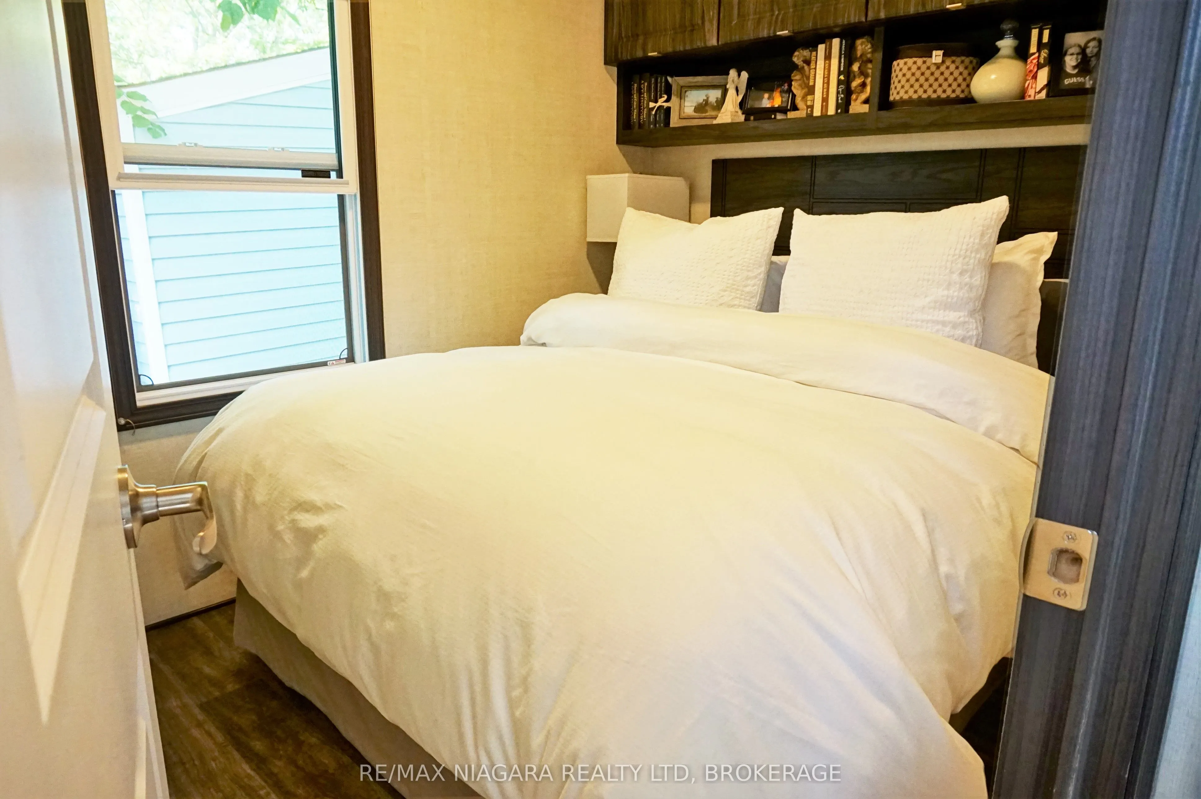 8845 Lundy's Lane, #246