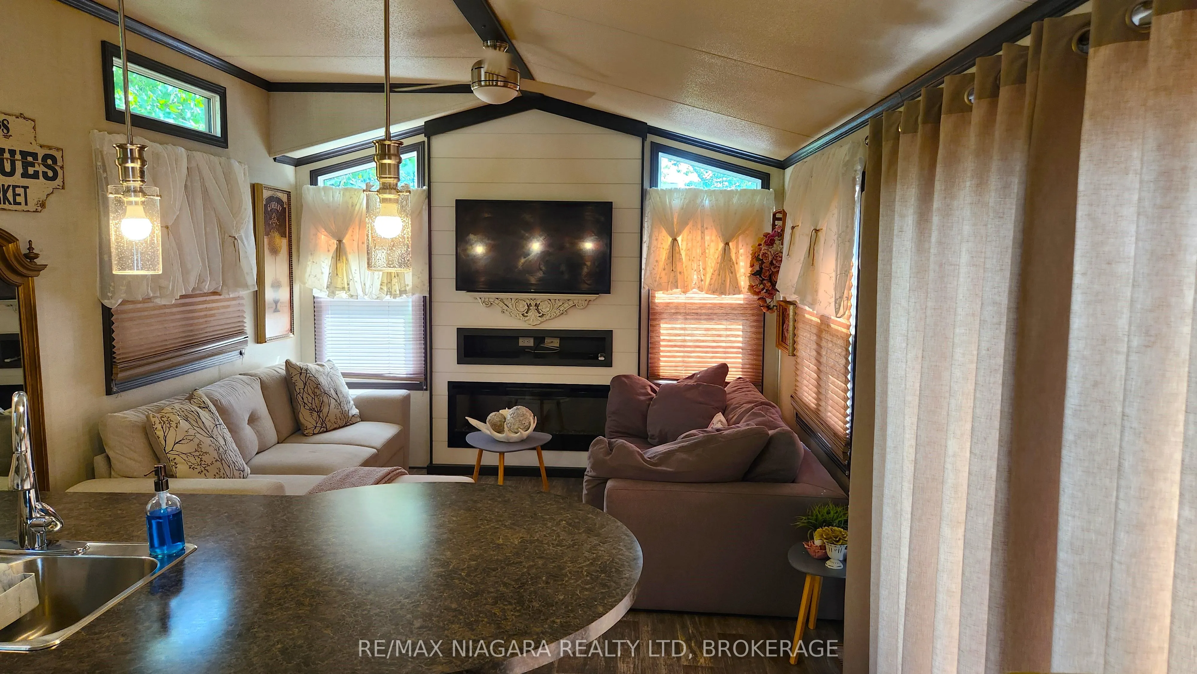 8845 Lundy's Lane, #246