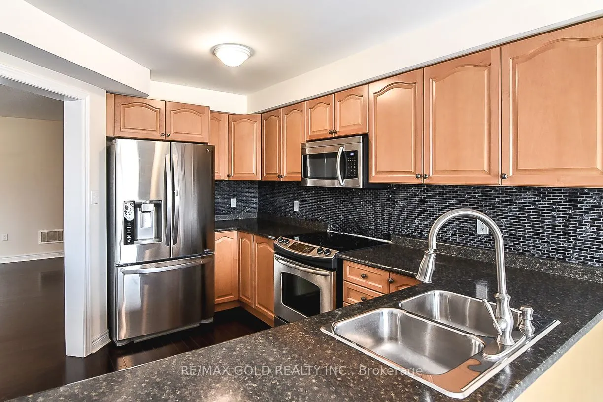 6 Keith Crescent