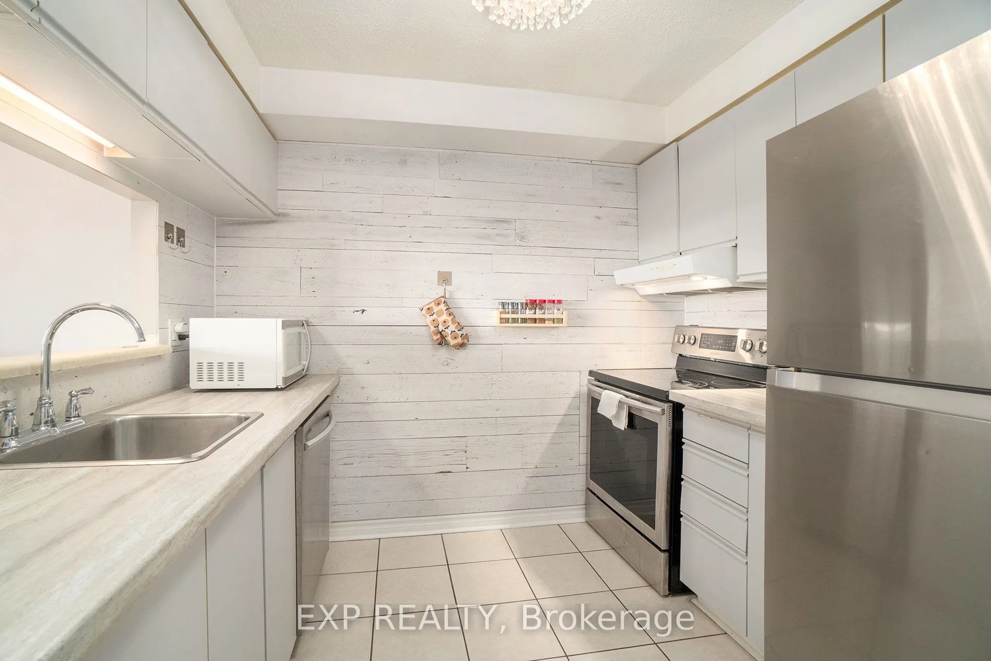 80 Sandcastle Drive, #1013