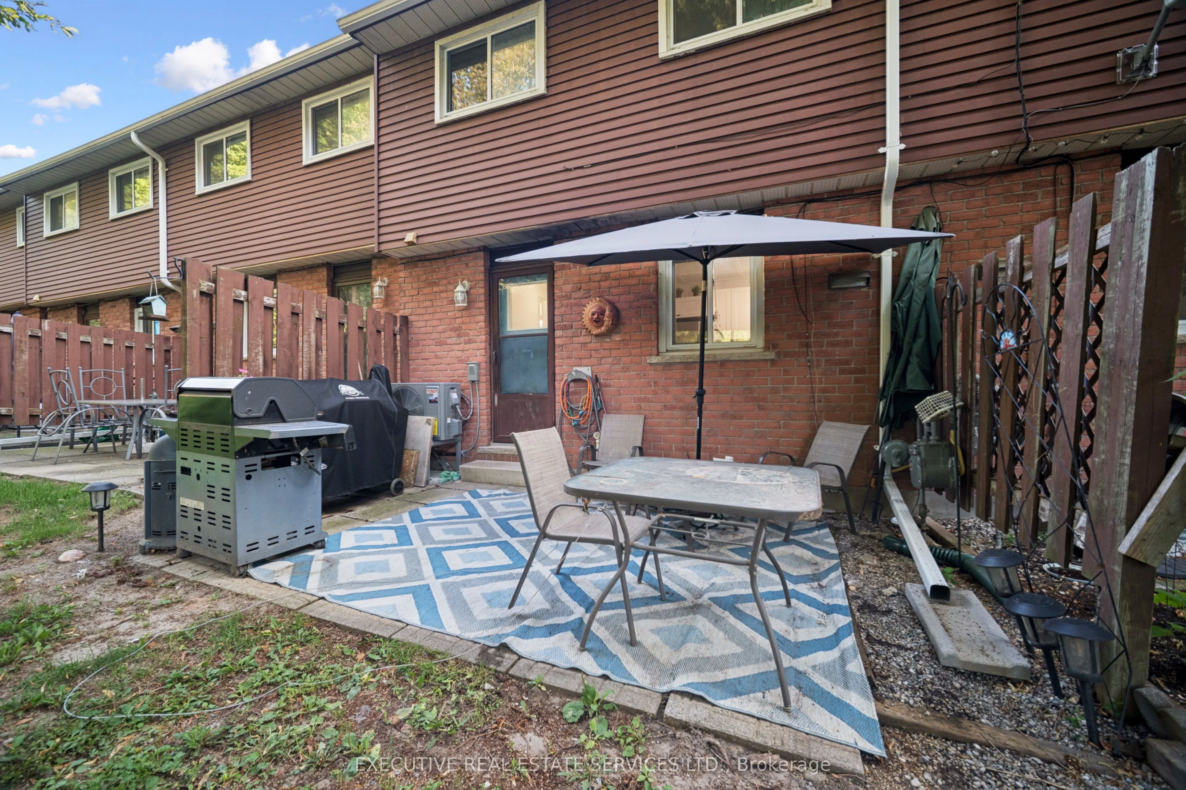100 Bluevale Street N, #22