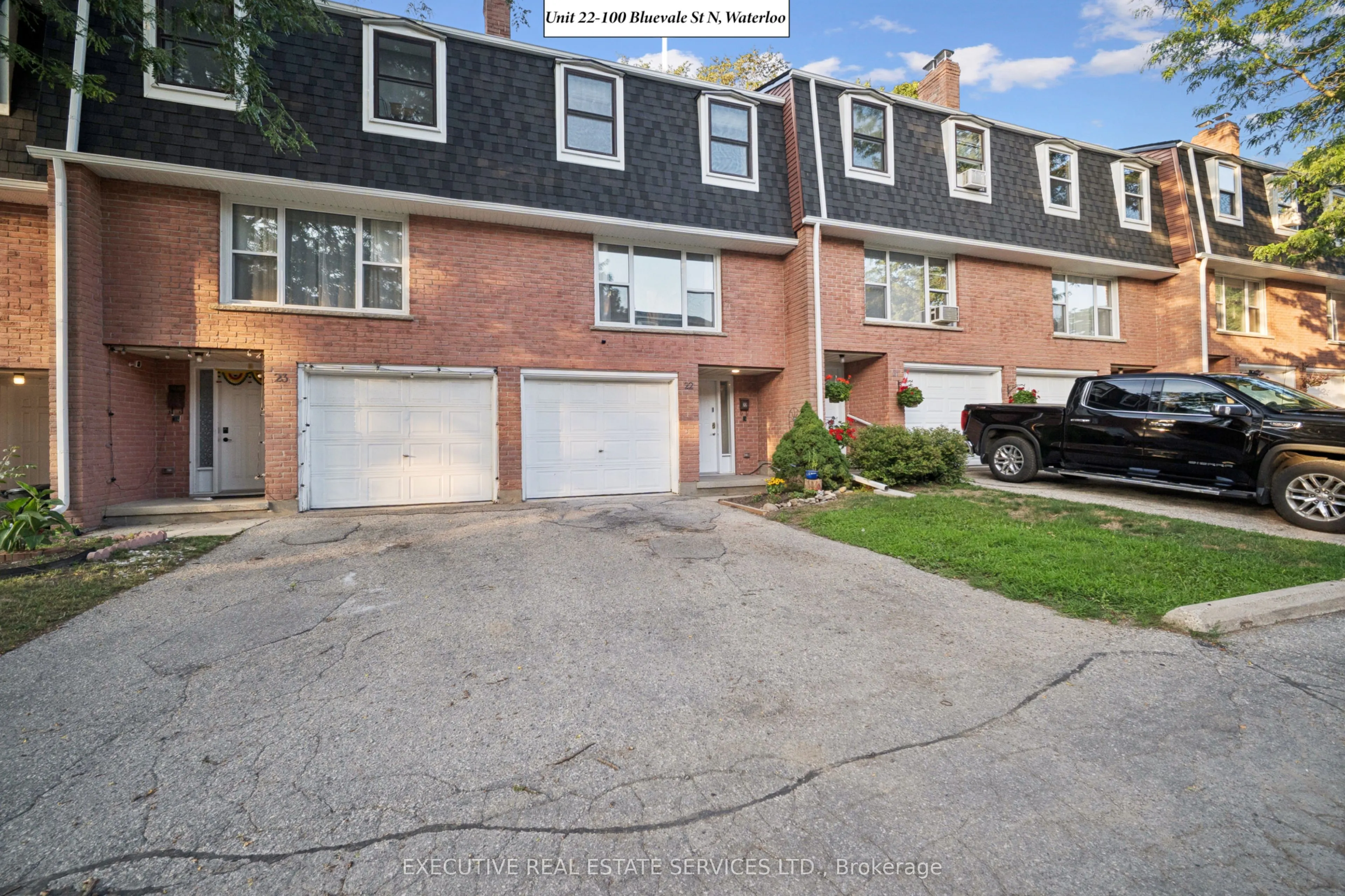 100 Bluevale Street N, #22