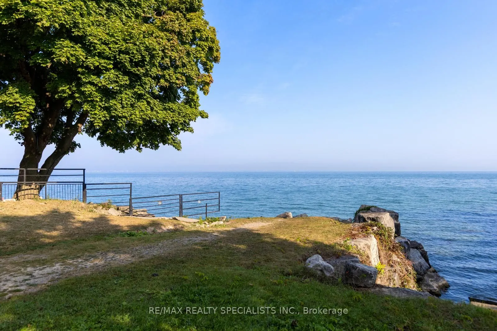 600 North Service Road, #619