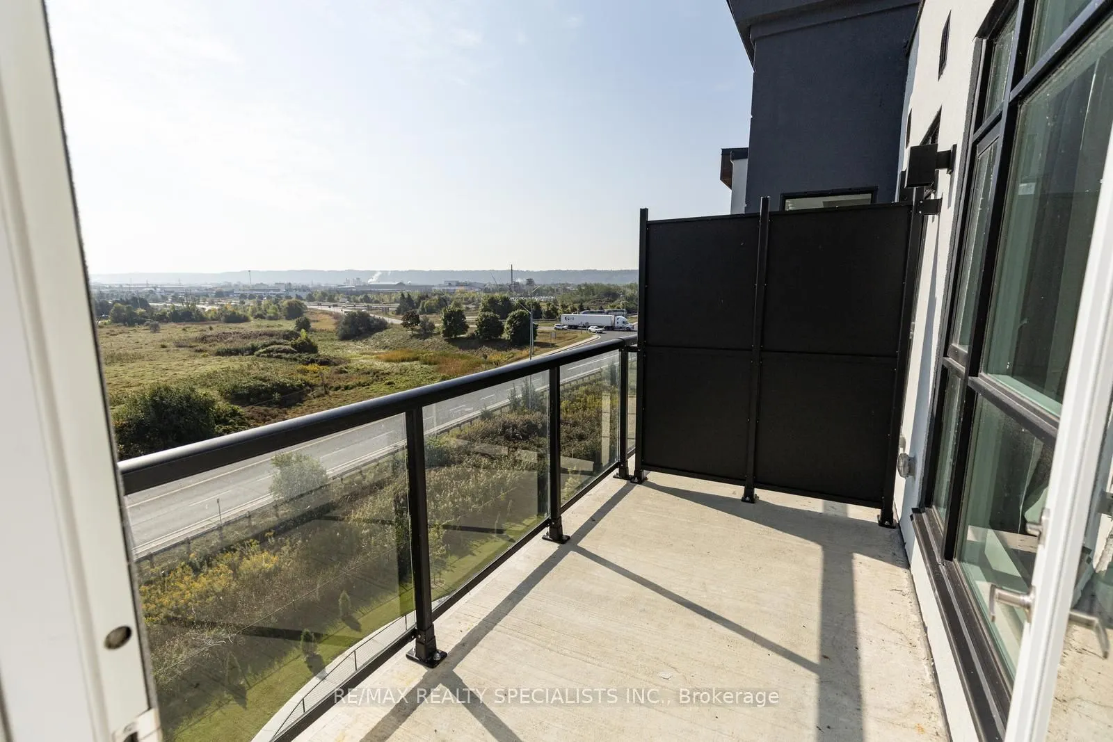 600 North Service Road, #619