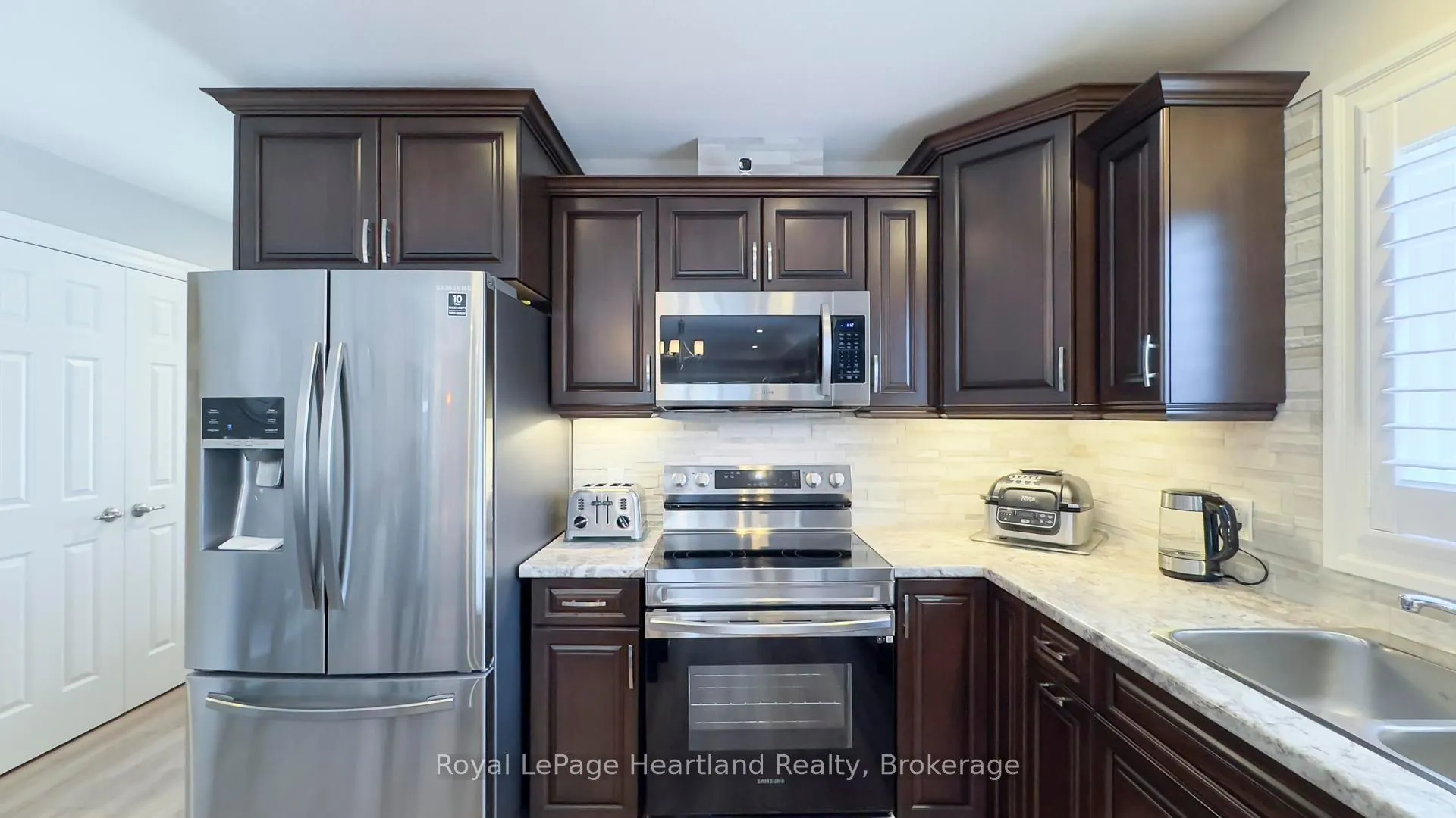 85 Huron Heights Drive