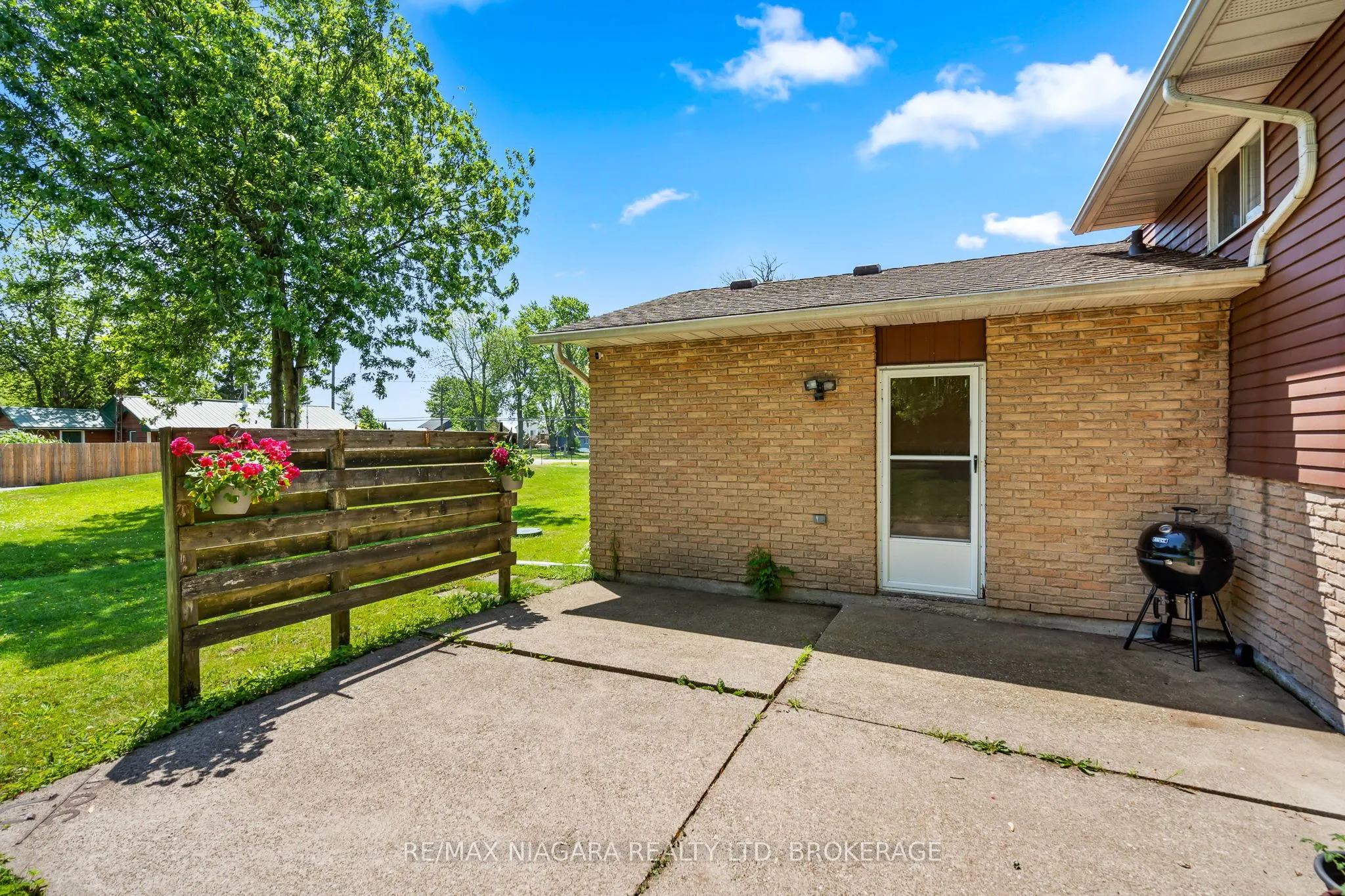 10960 Lakeshore Road