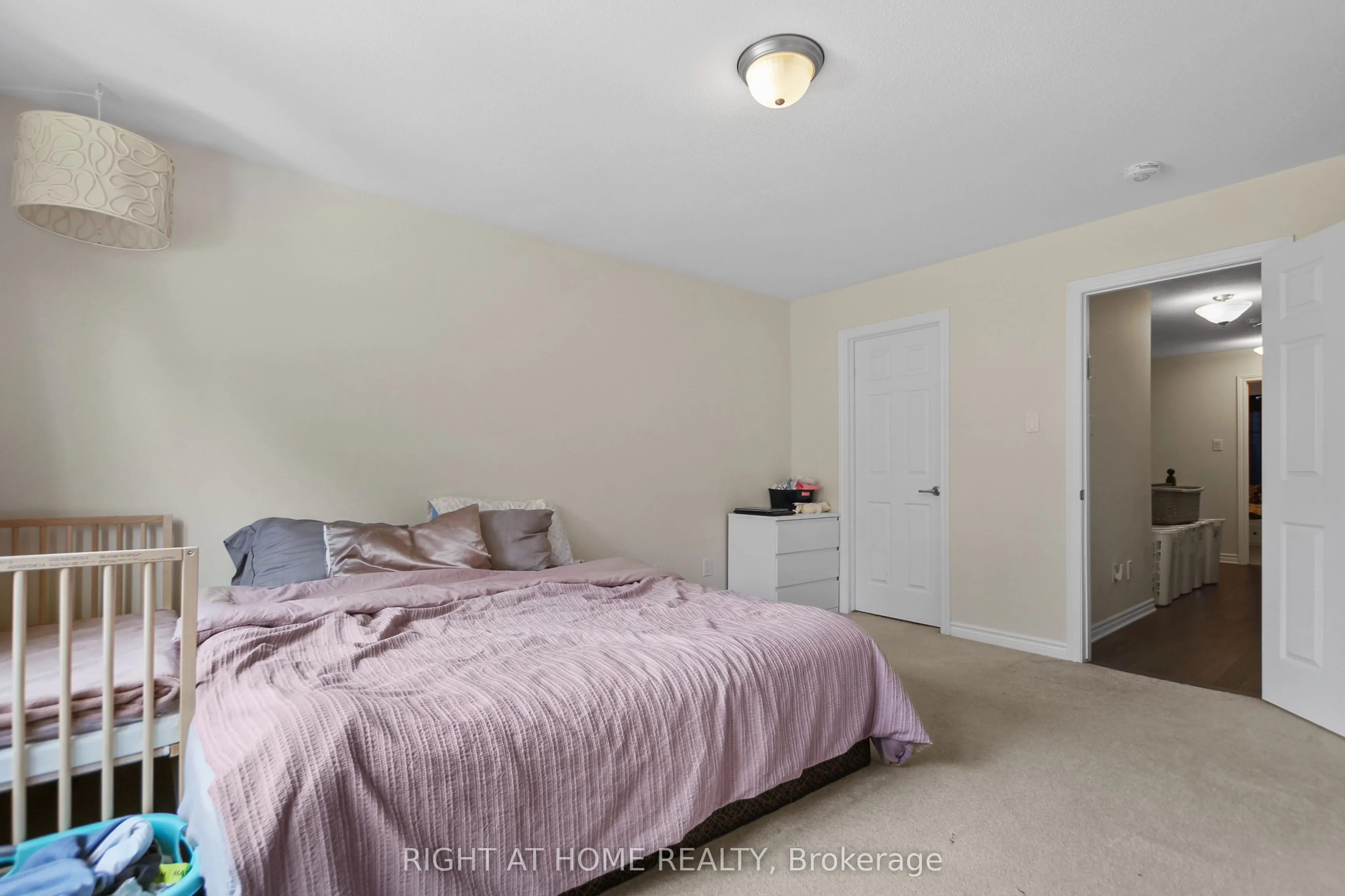 209 HARTSMERE Drive