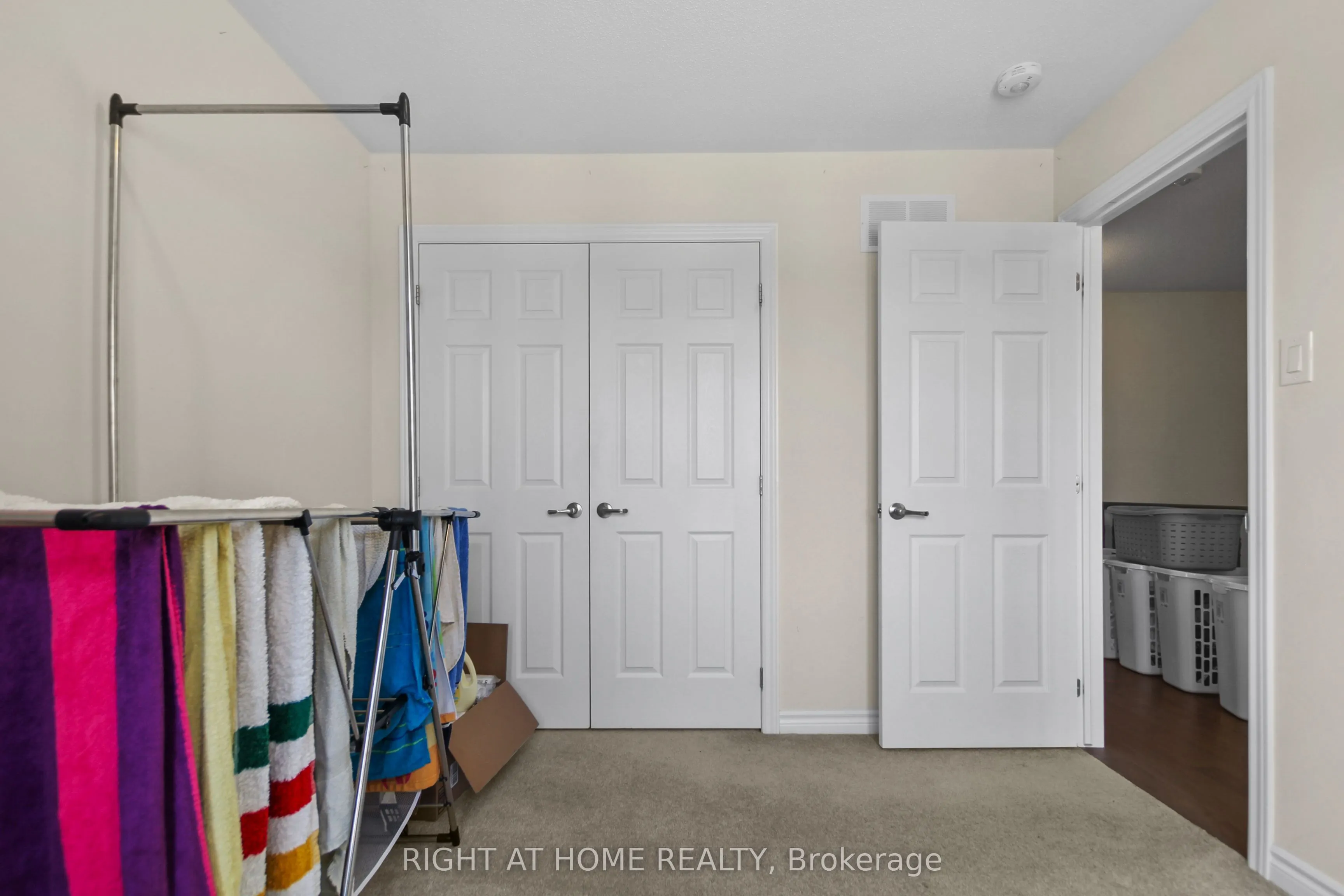 209 HARTSMERE Drive