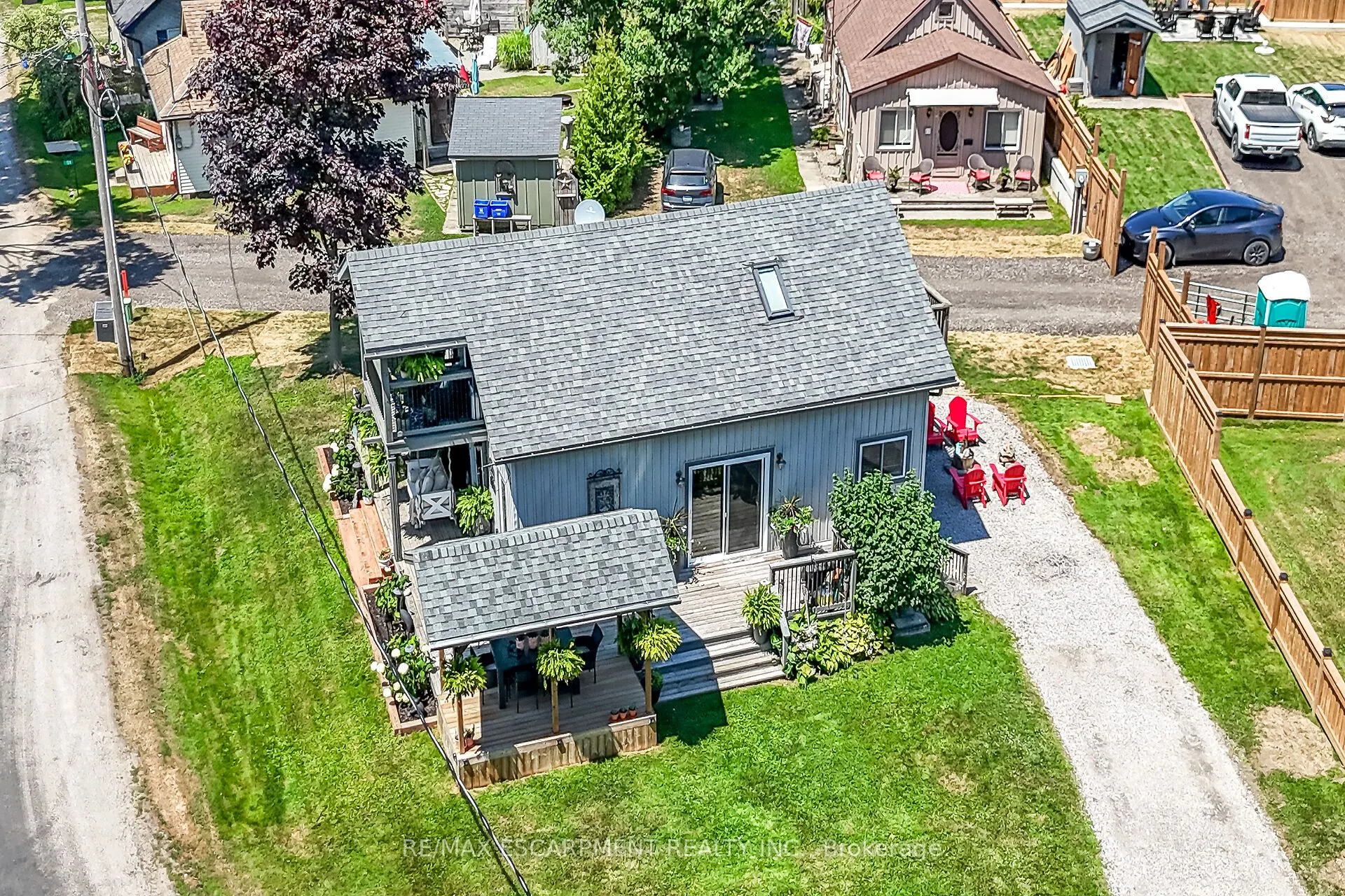 55 LAKESIDE Drive
