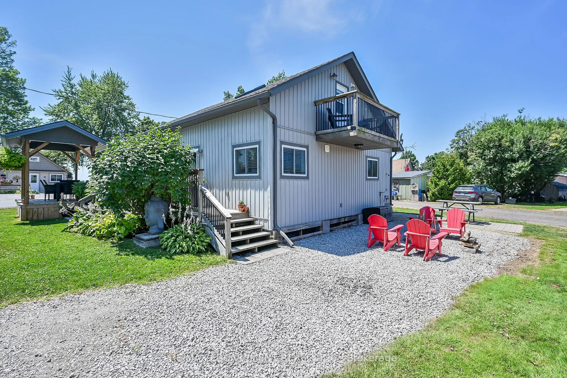 55 LAKESIDE Drive