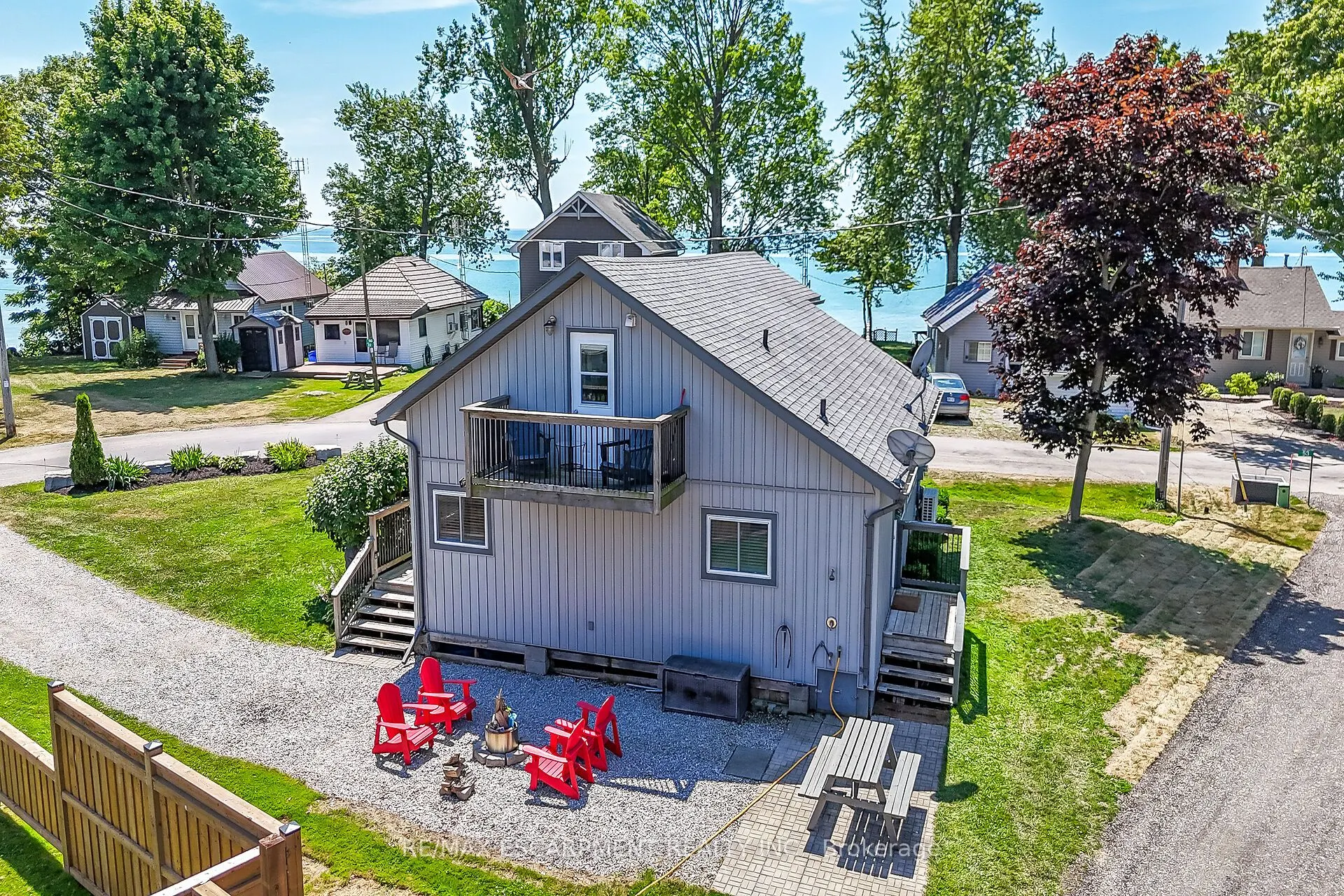 55 LAKESIDE Drive