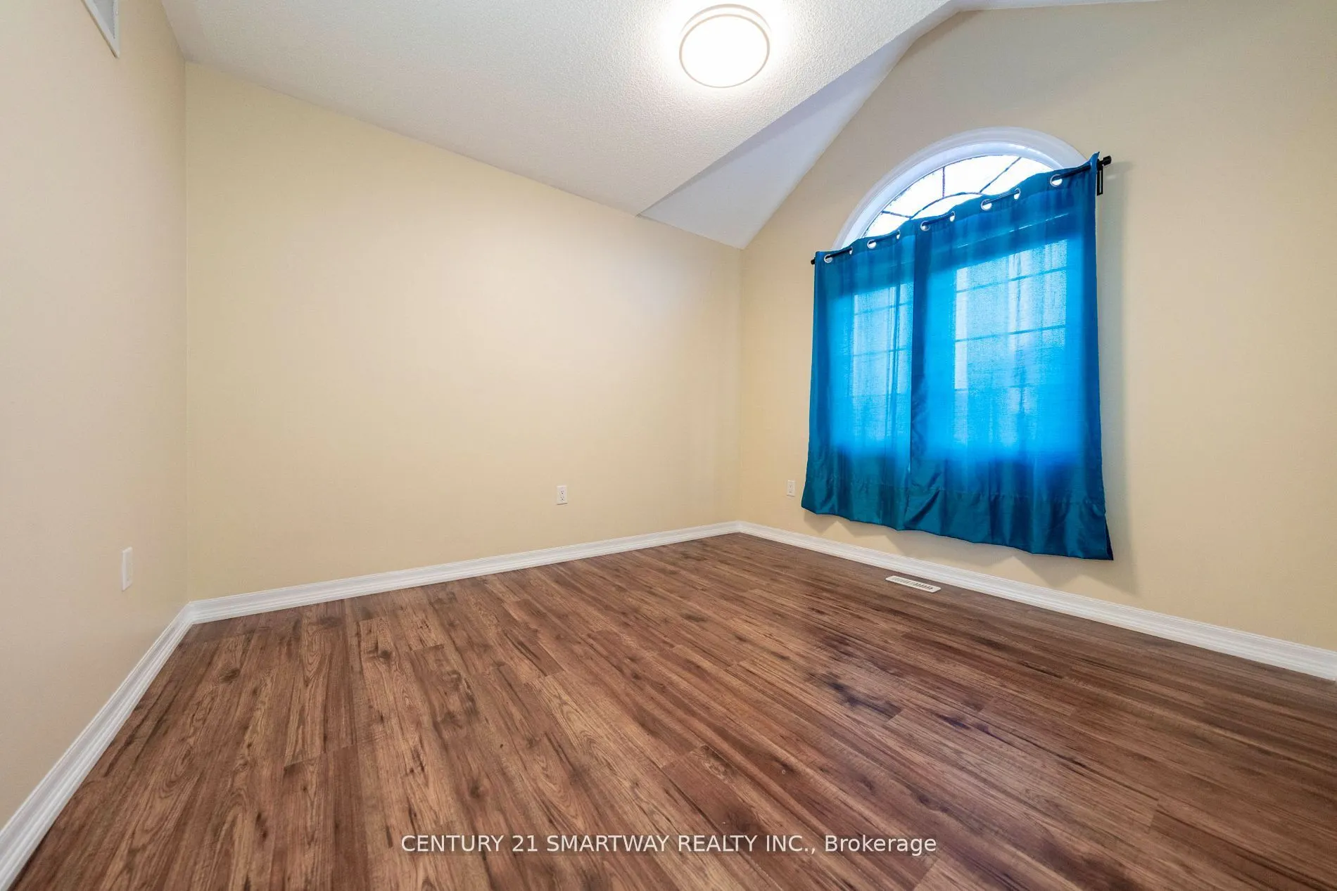184 Montreal Circle