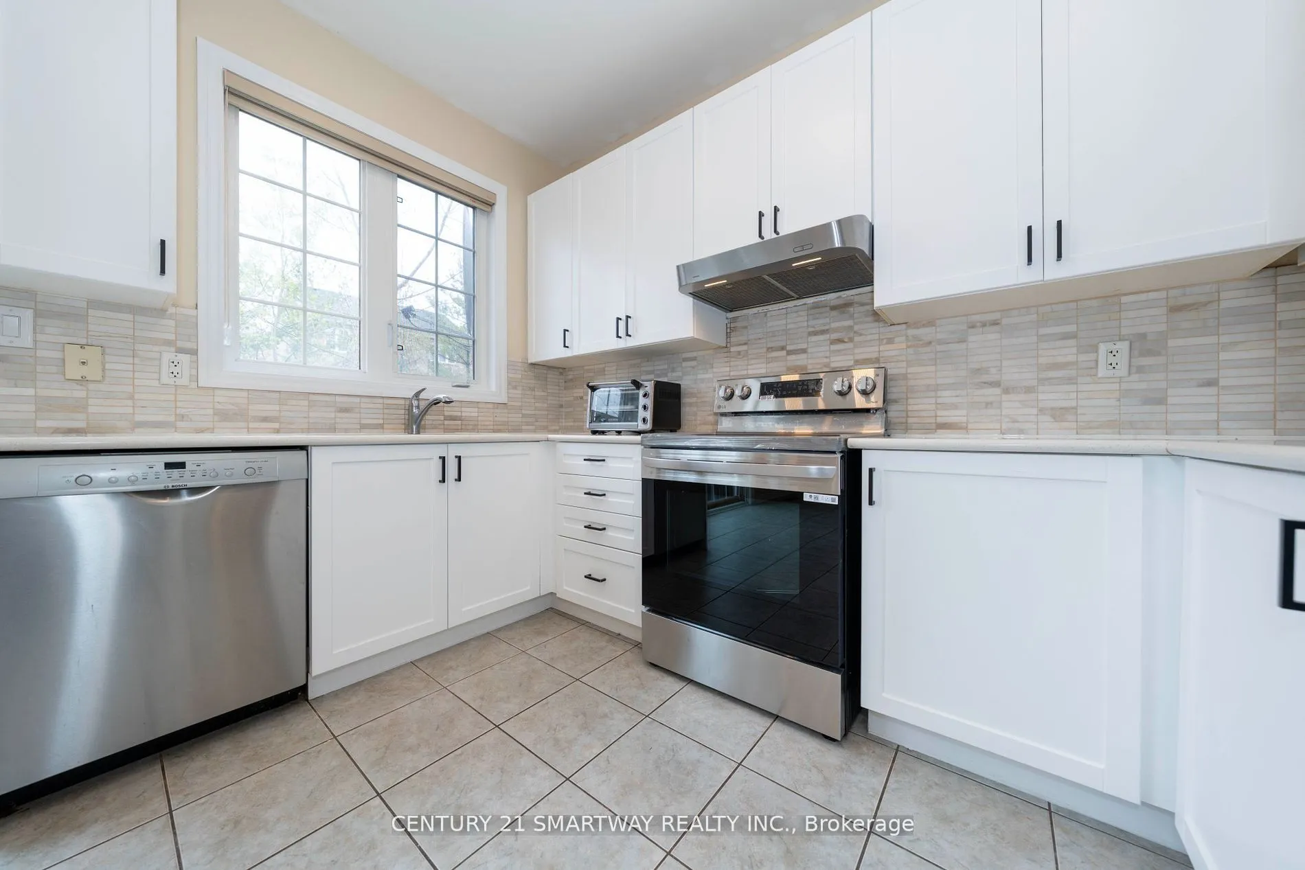 184 Montreal Circle
