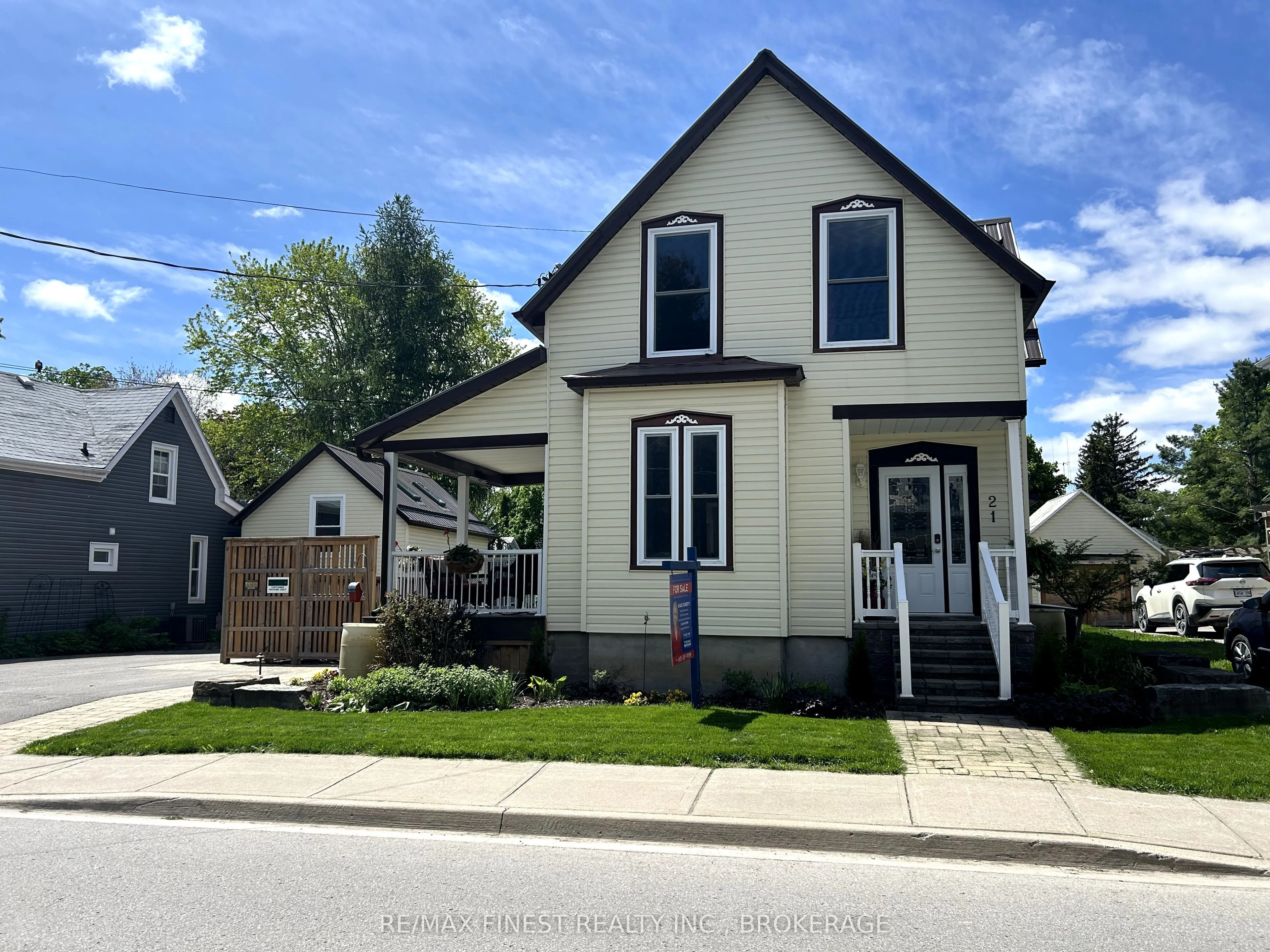 21A Centre Street