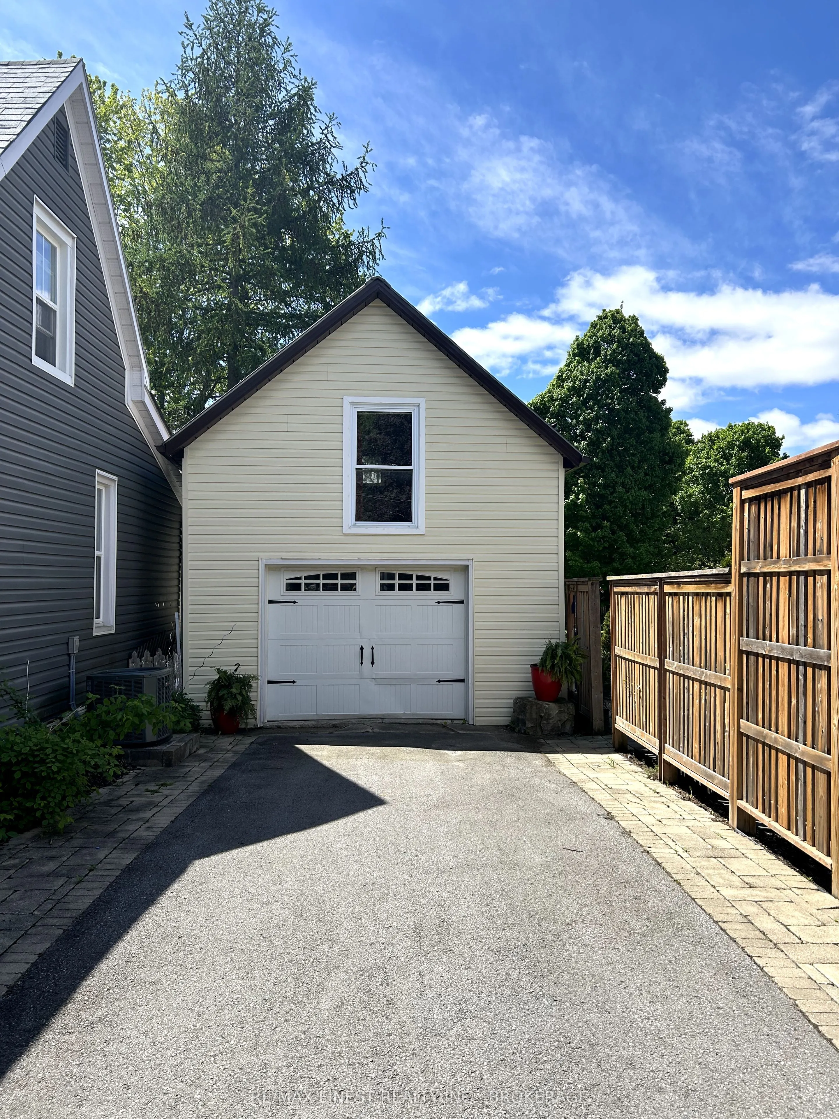 21A Centre Street