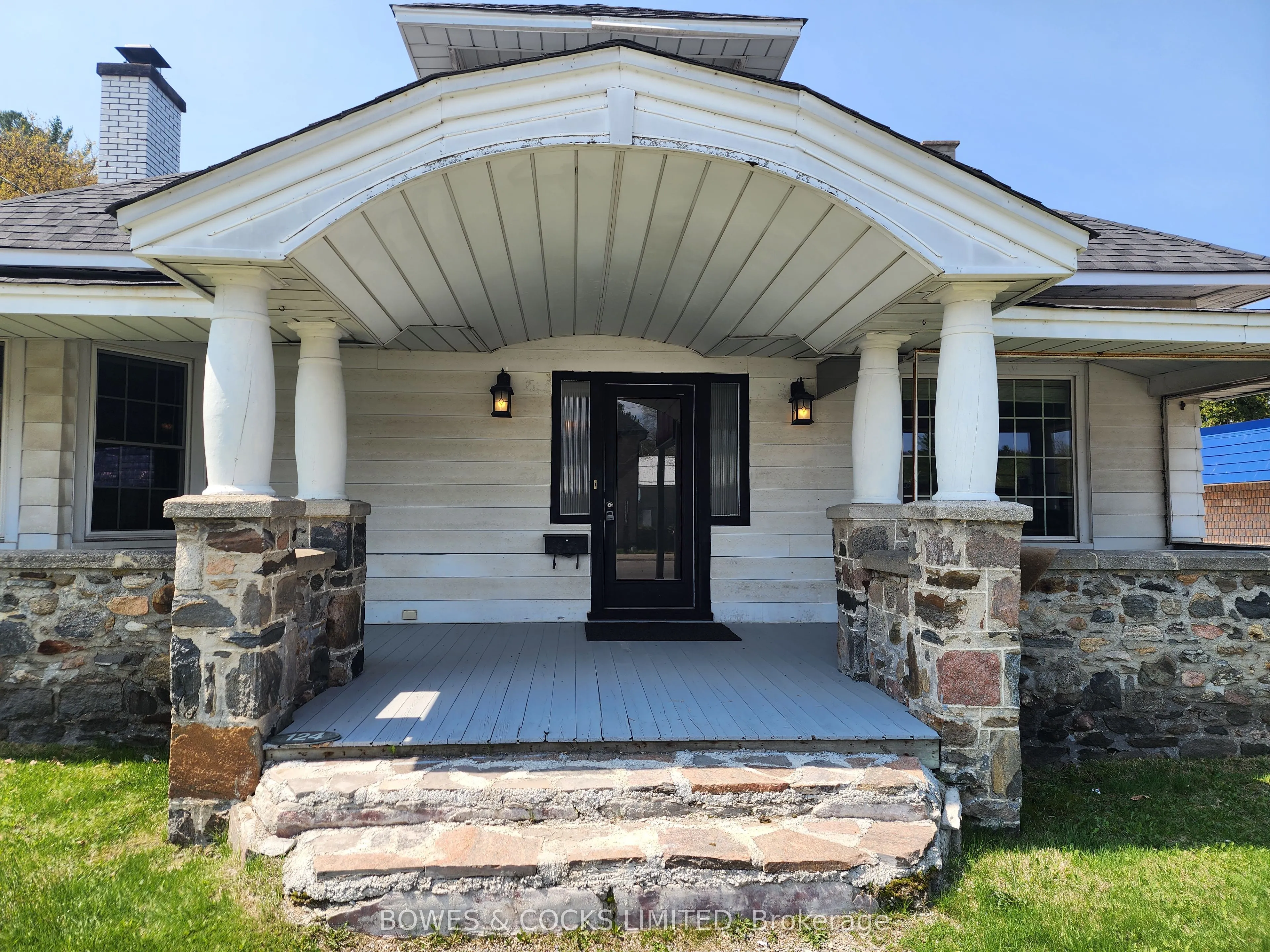 124 Maple Avenue