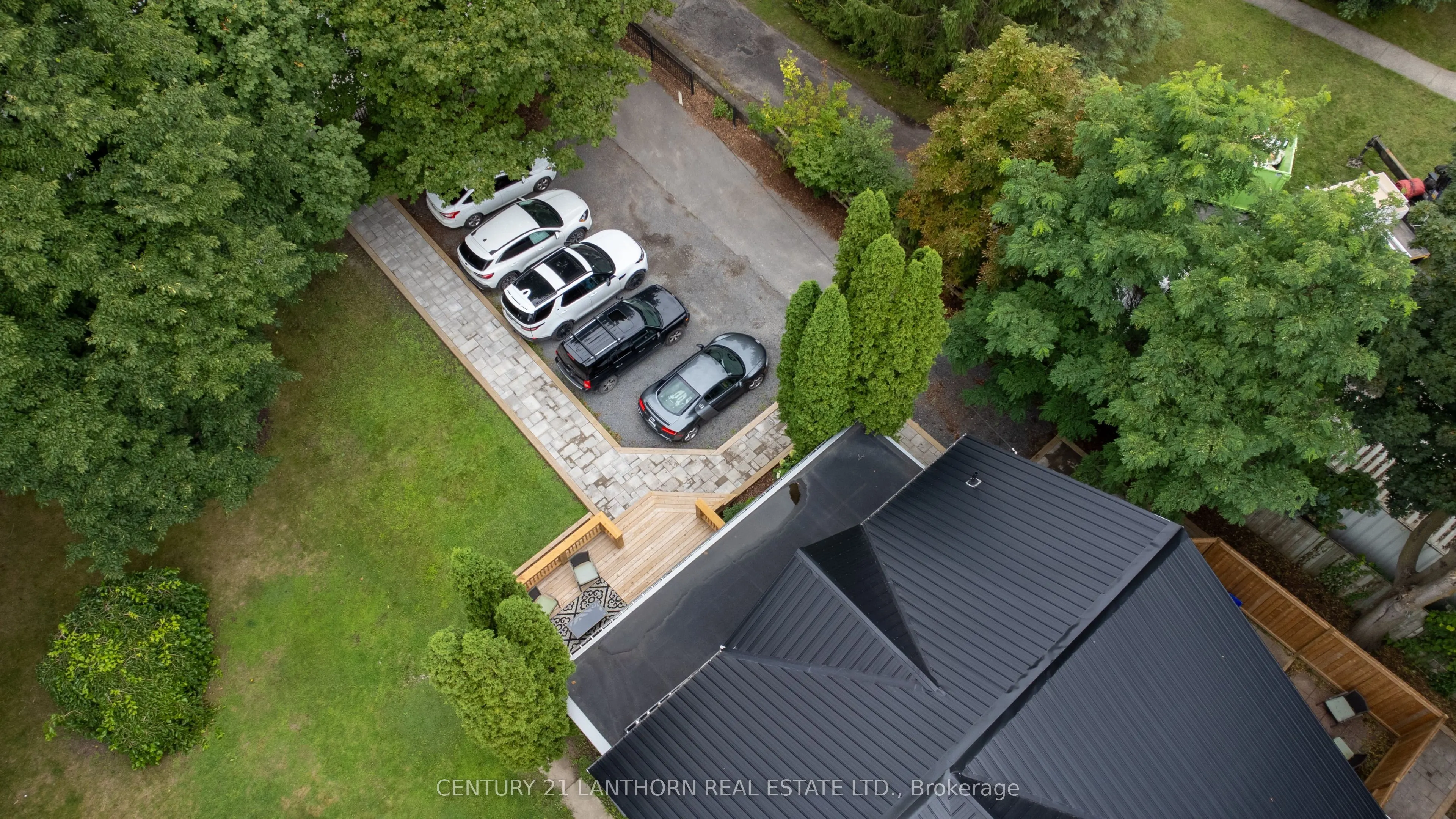 344 Picton Main Street