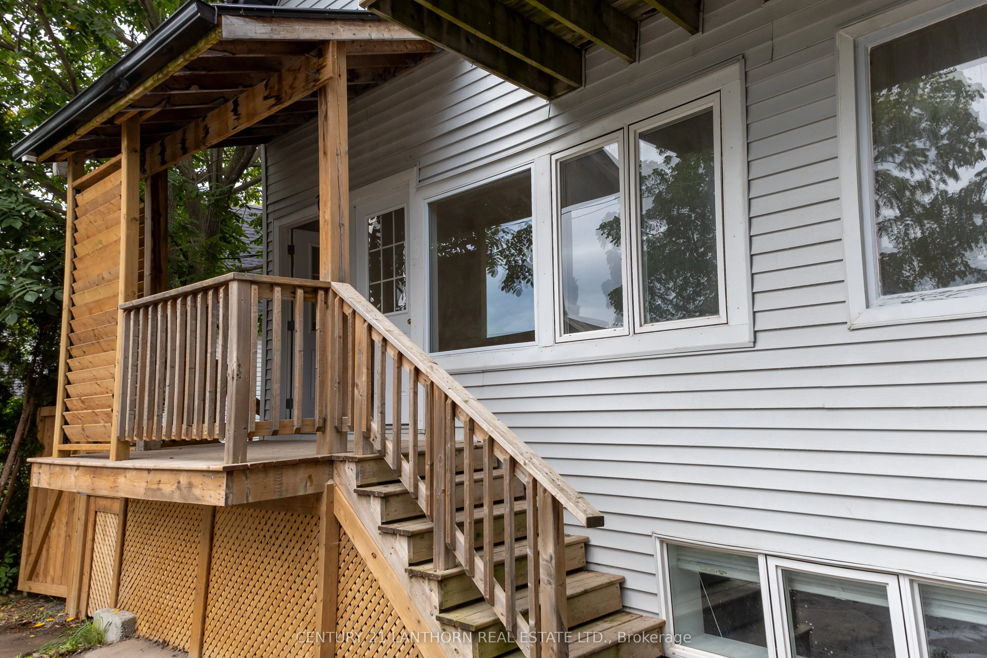 344 Picton Main Street