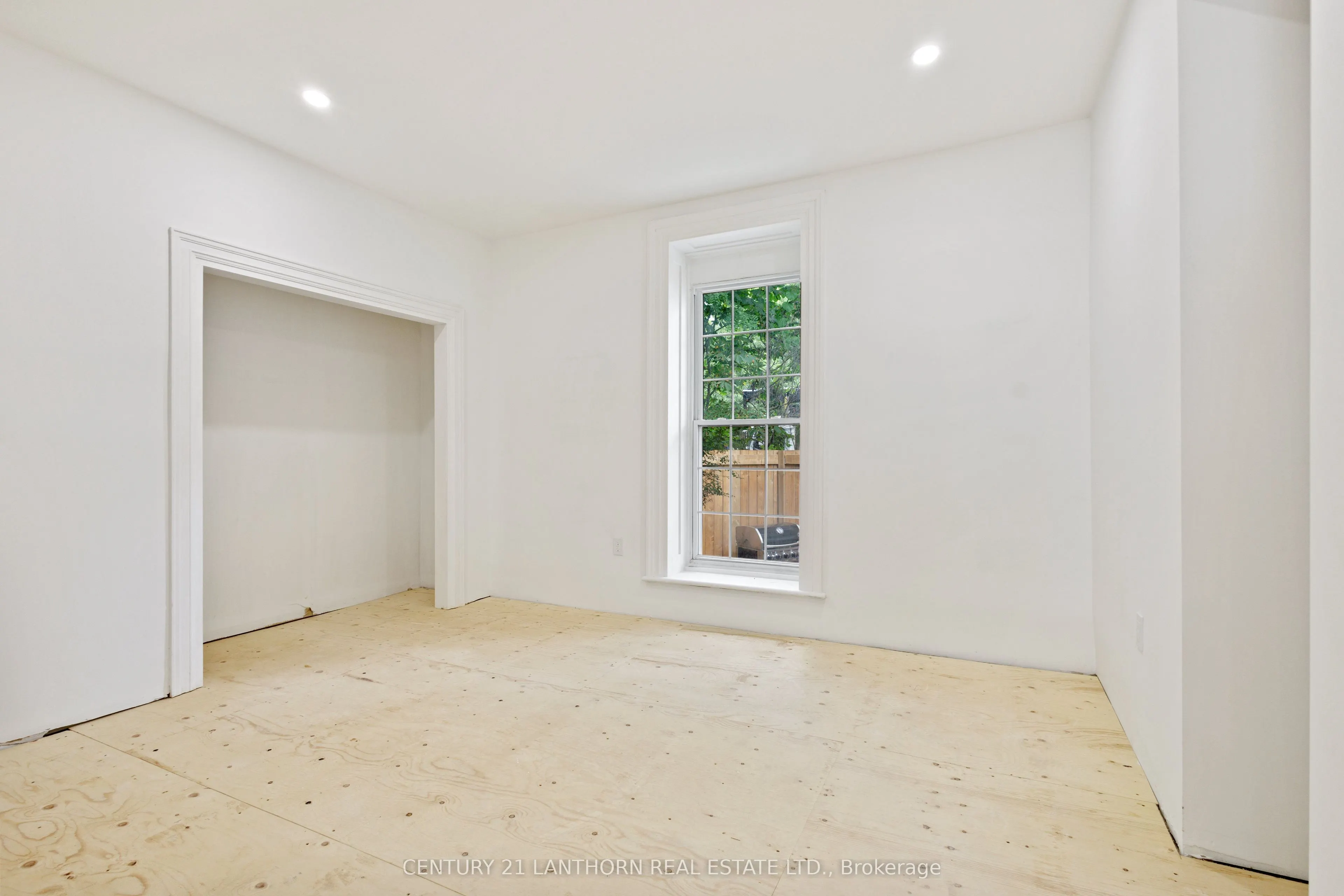 344 Picton Main Street