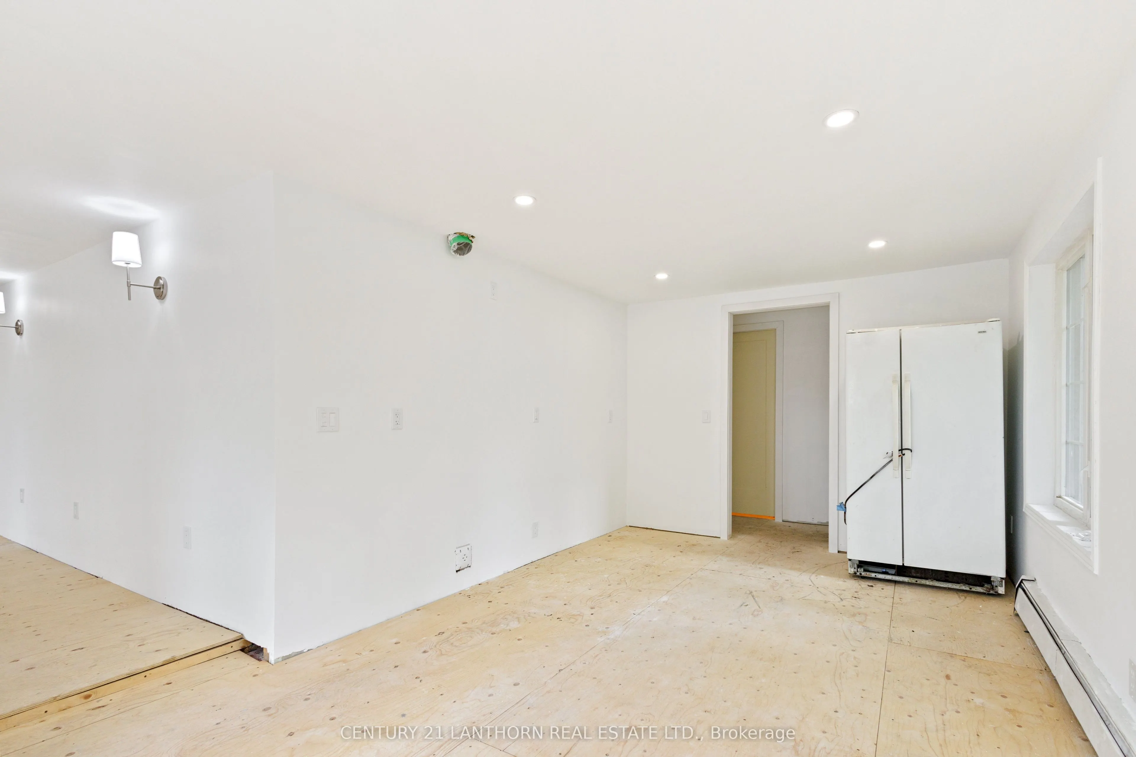 344 Picton Main Street
