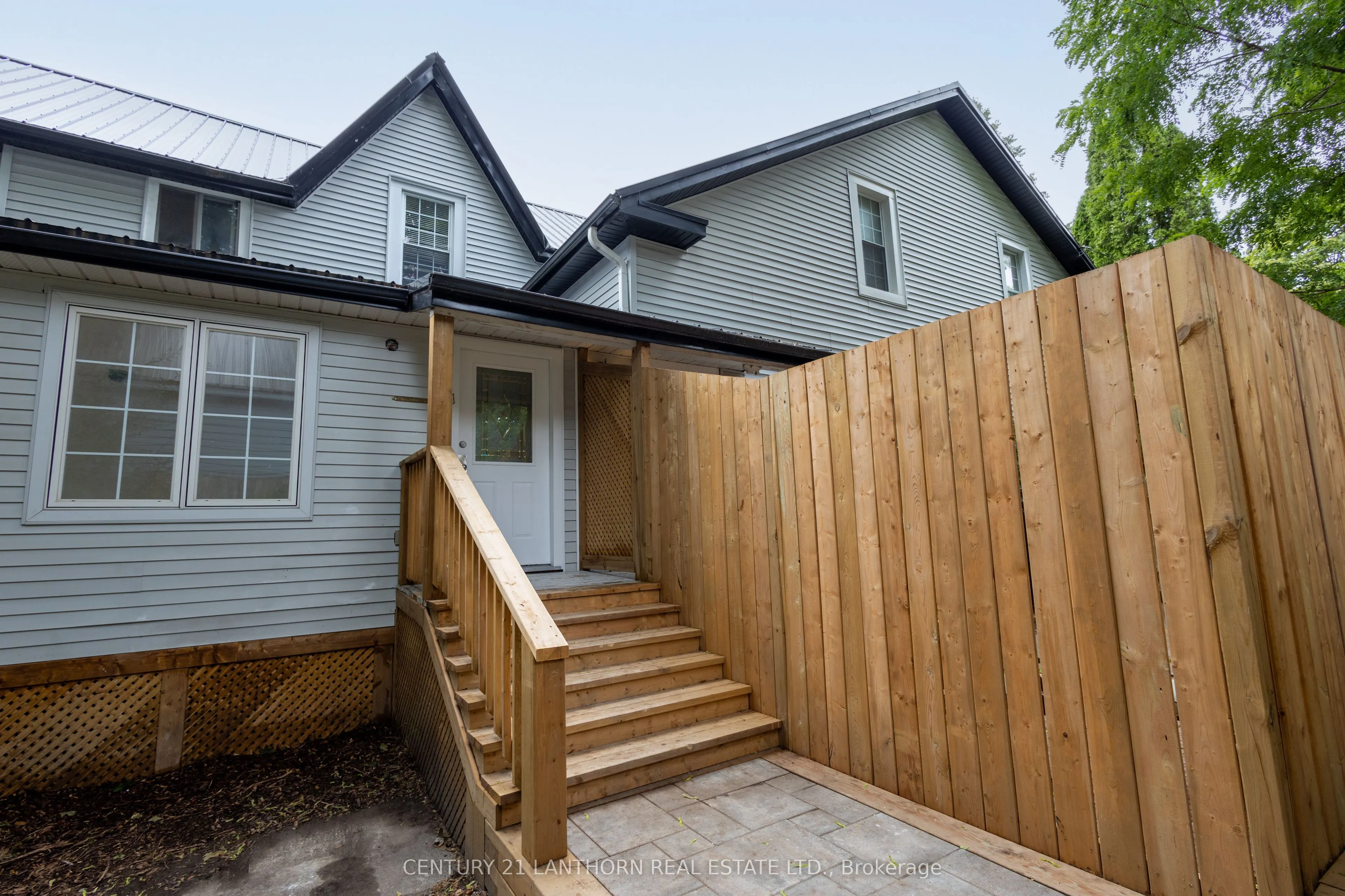 344 Picton Main Street