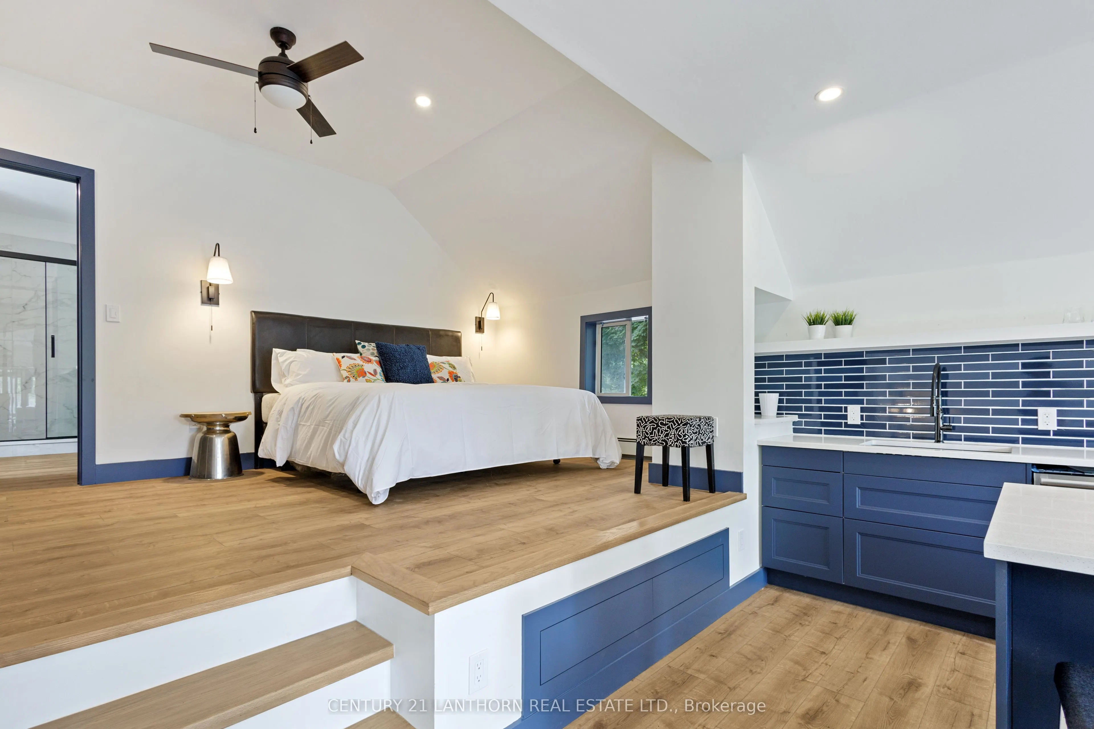 344 Picton Main Street
