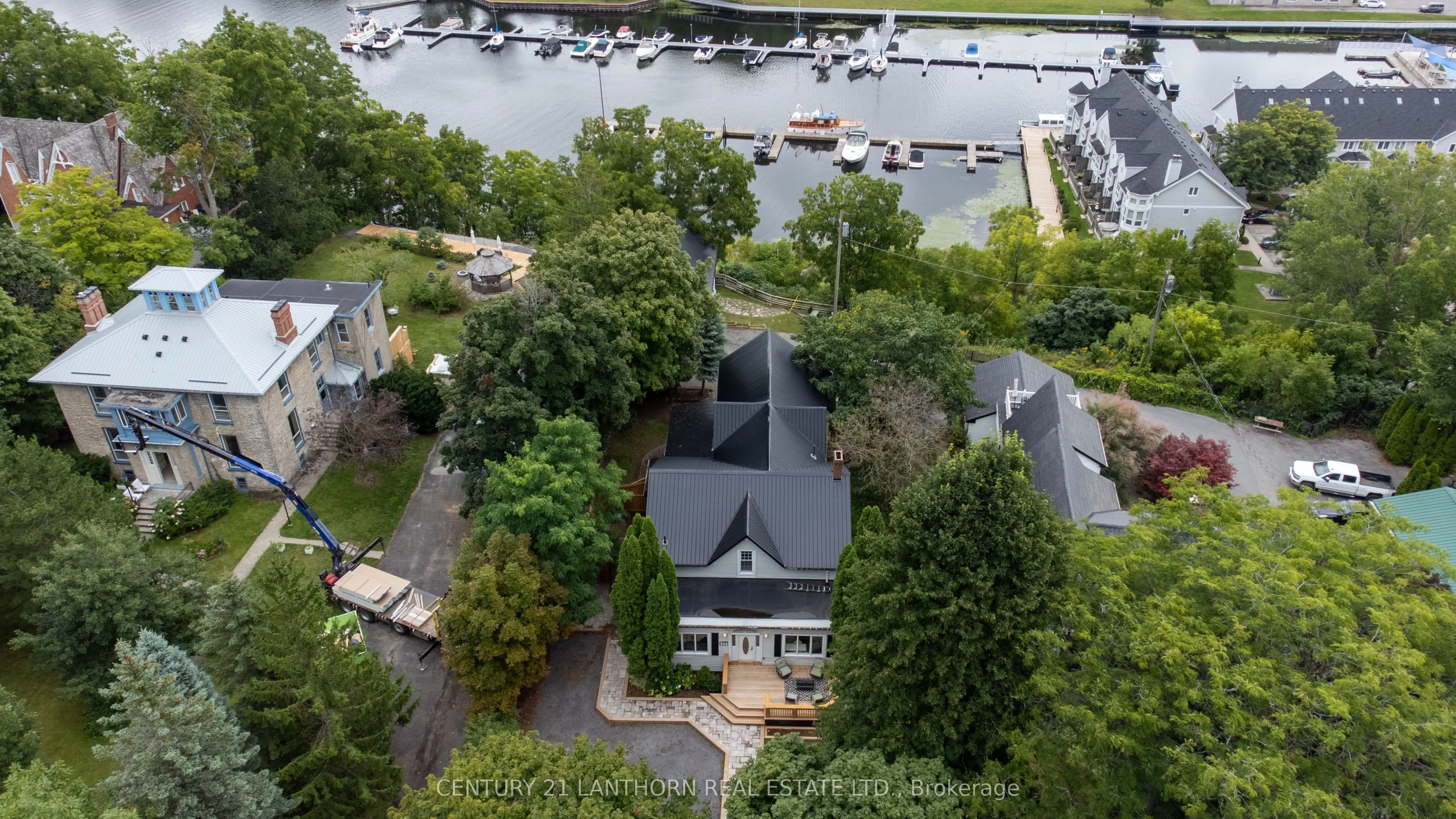 344 Picton Main Street