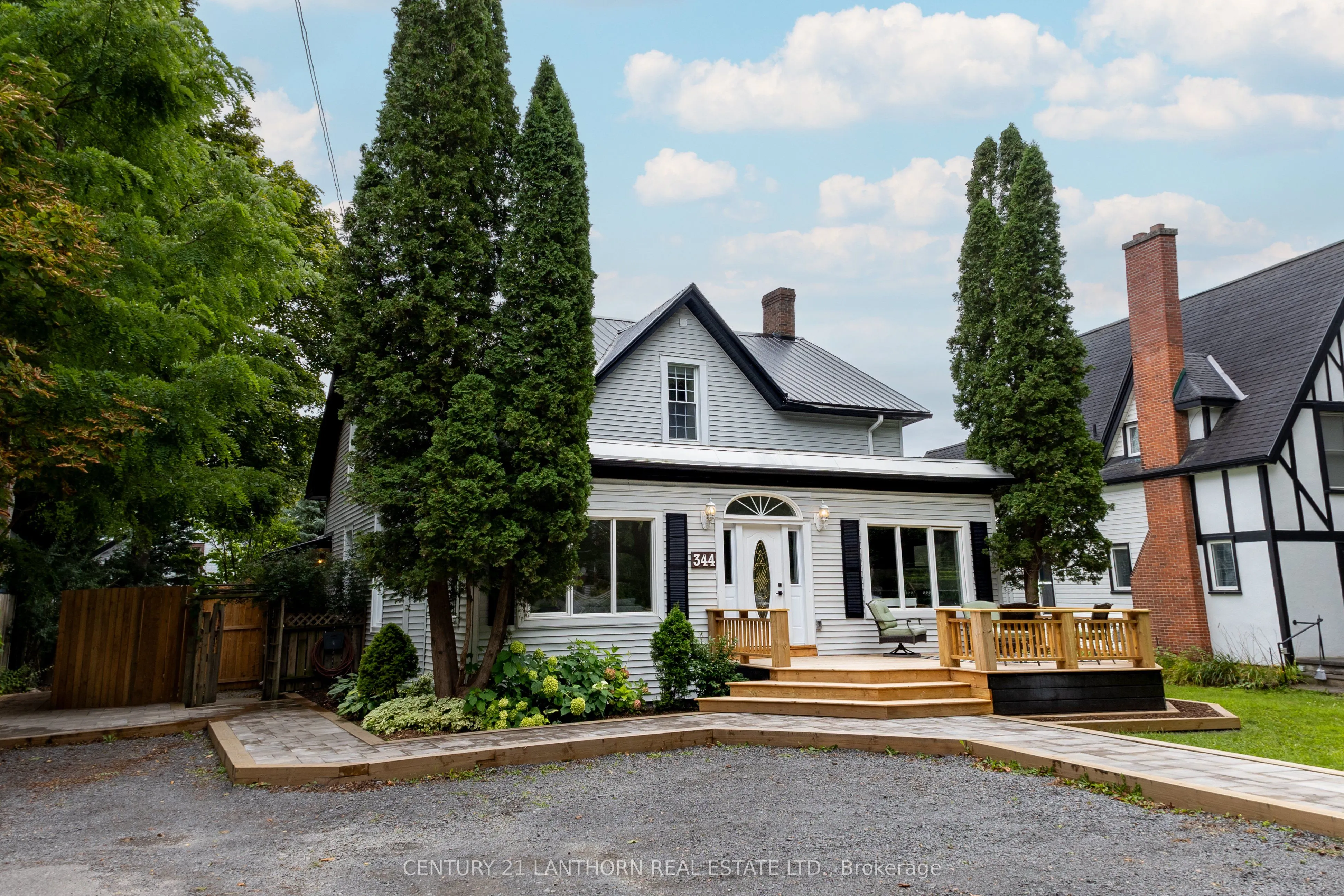 344 Picton Main Street