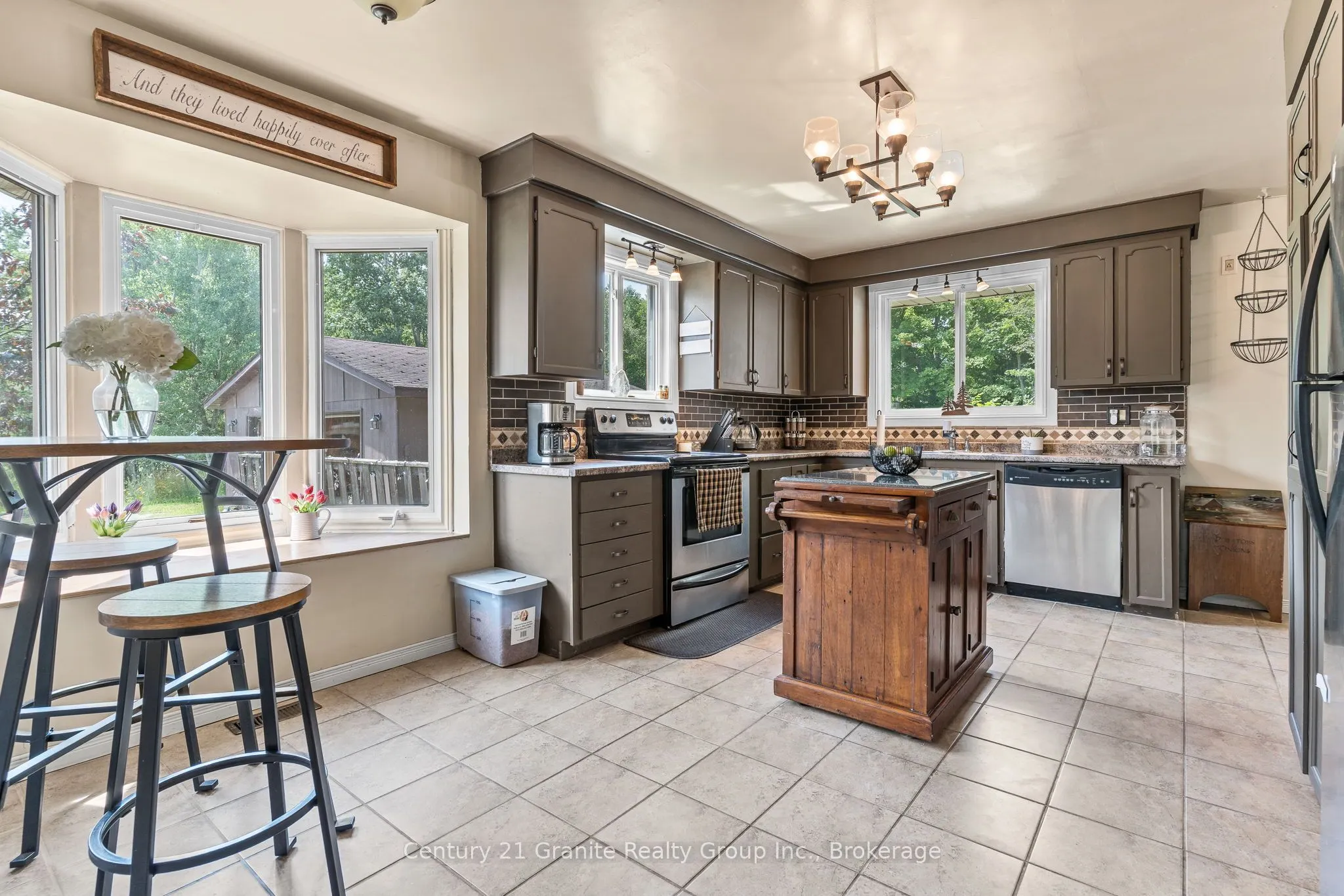 1037 Kernohan Farm Trail