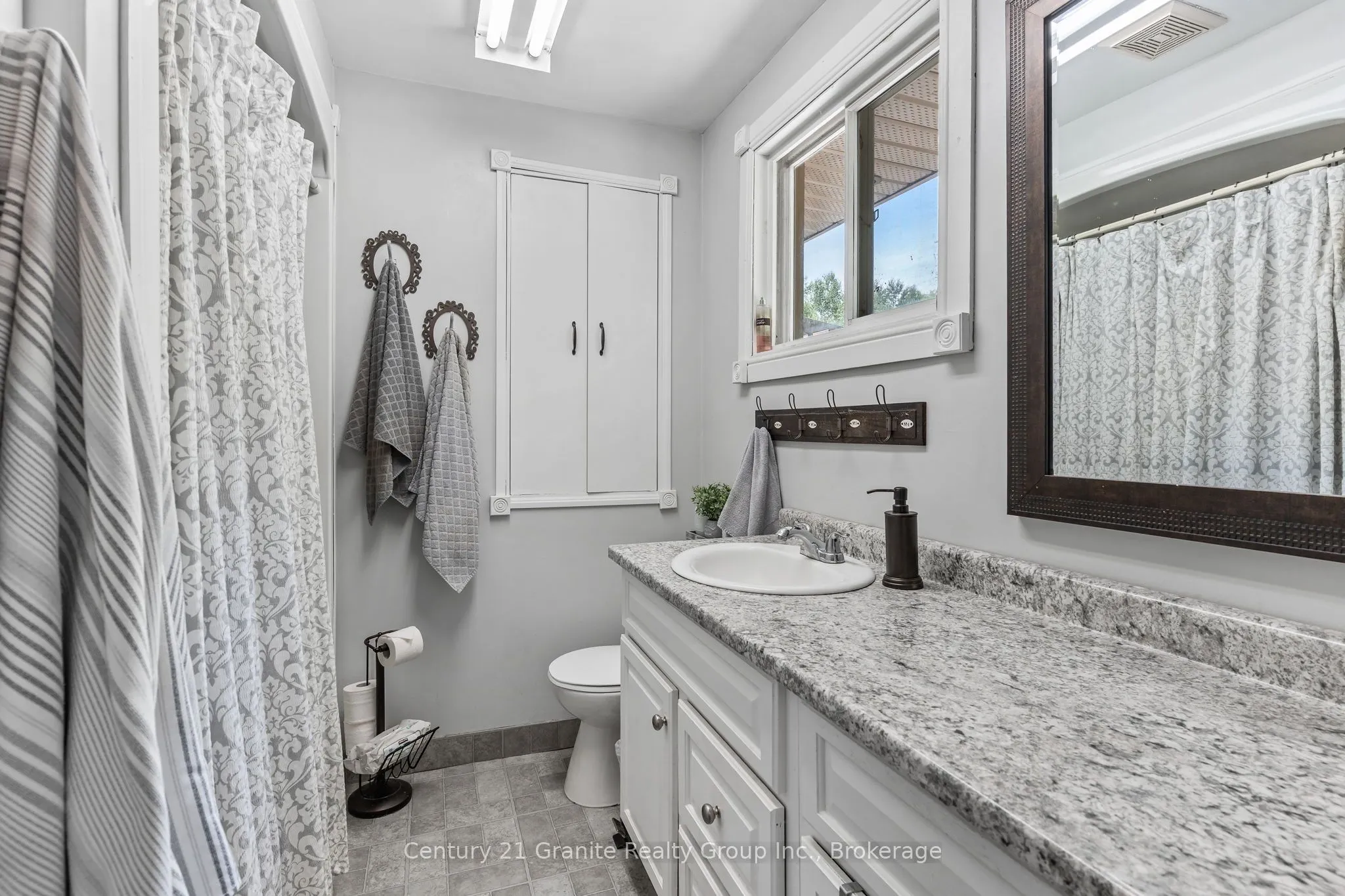 1037 Kernohan Farm Trail