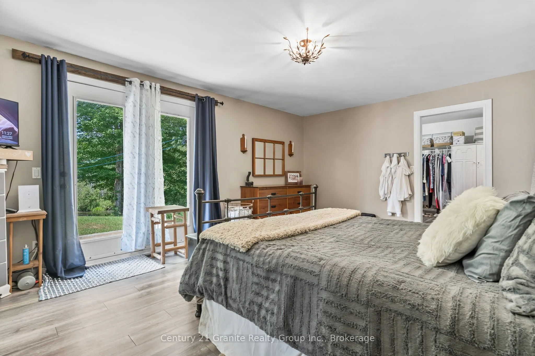 1037 Kernohan Farm Trail