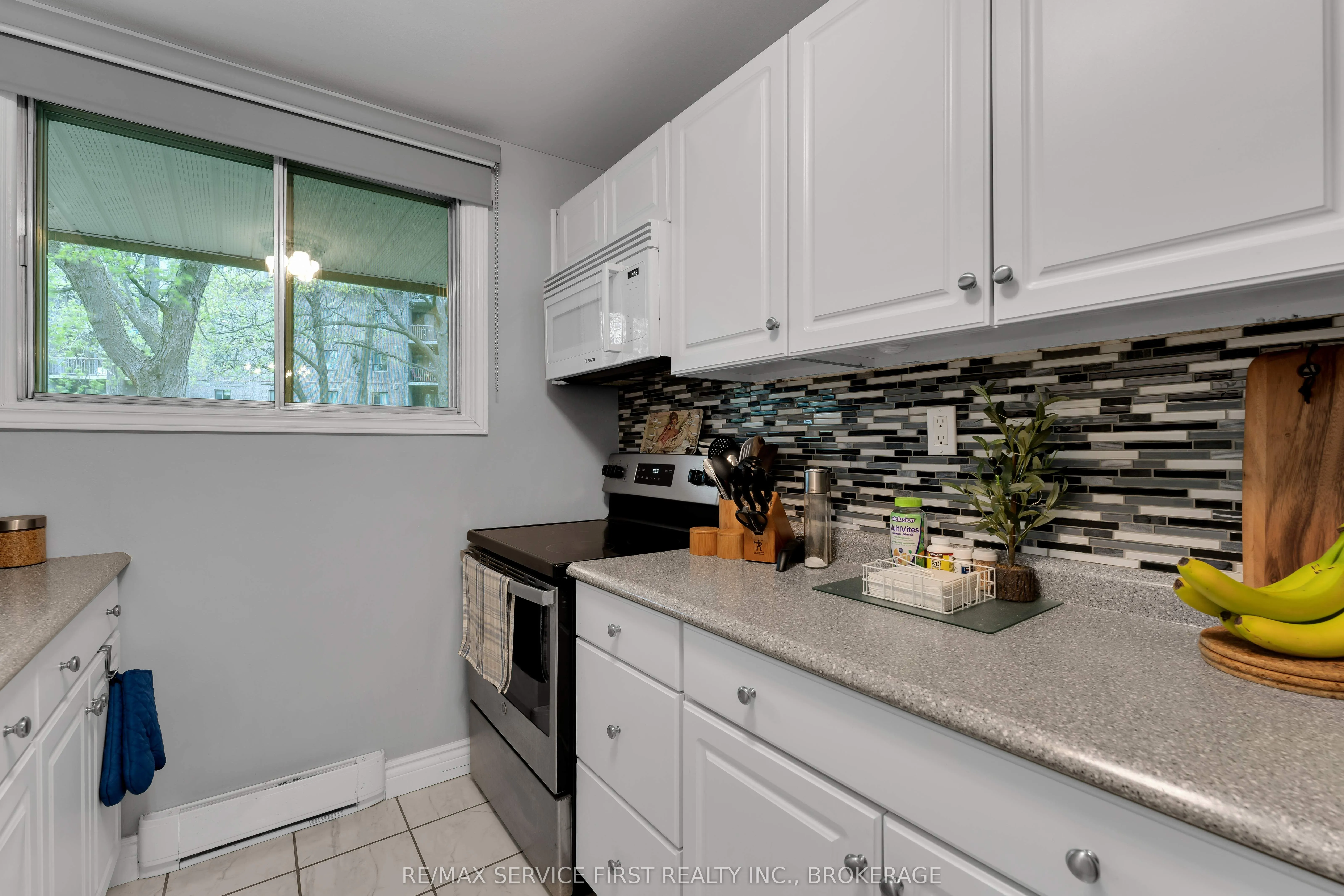 1010 Pembridge Crescent, #103