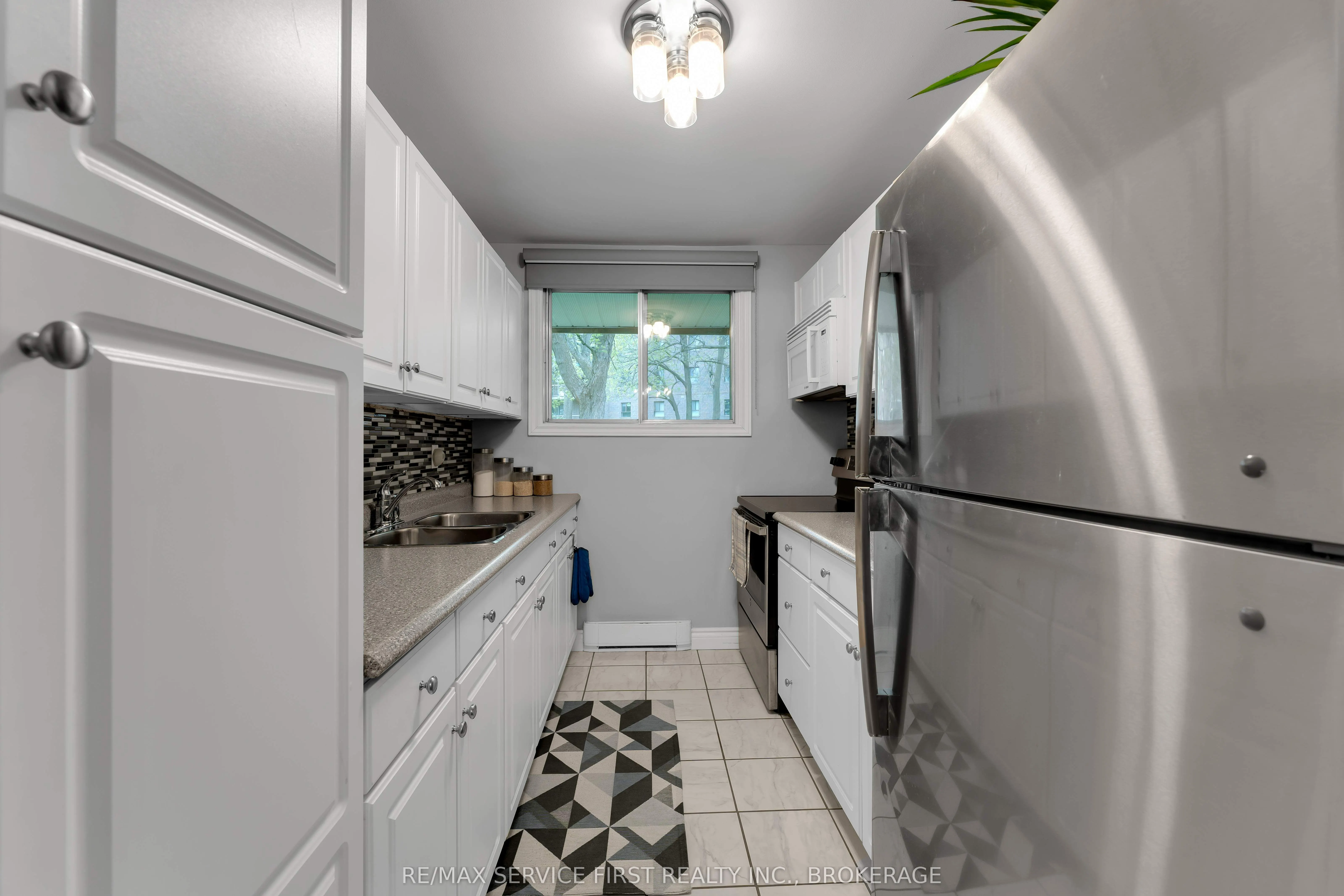 1010 Pembridge Crescent, #103
