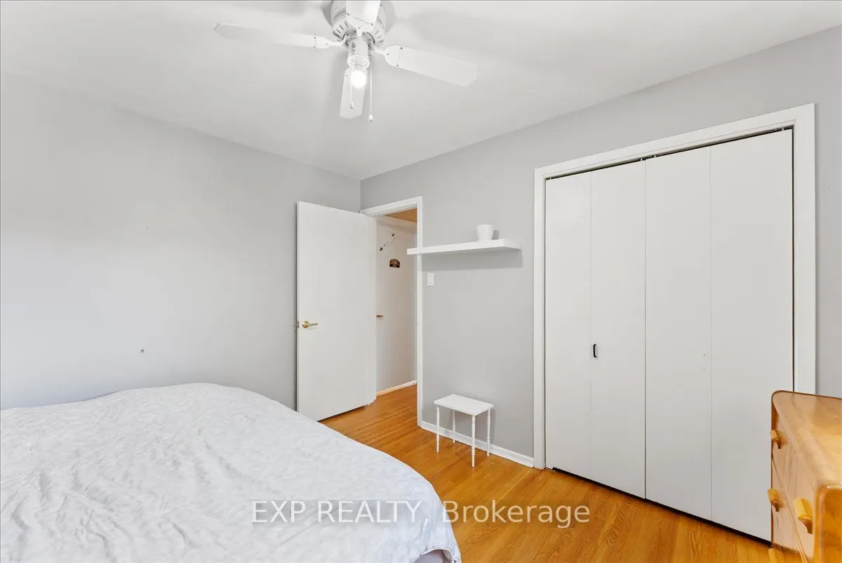 822 Foxe Street