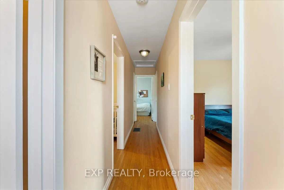 822 Foxe Street