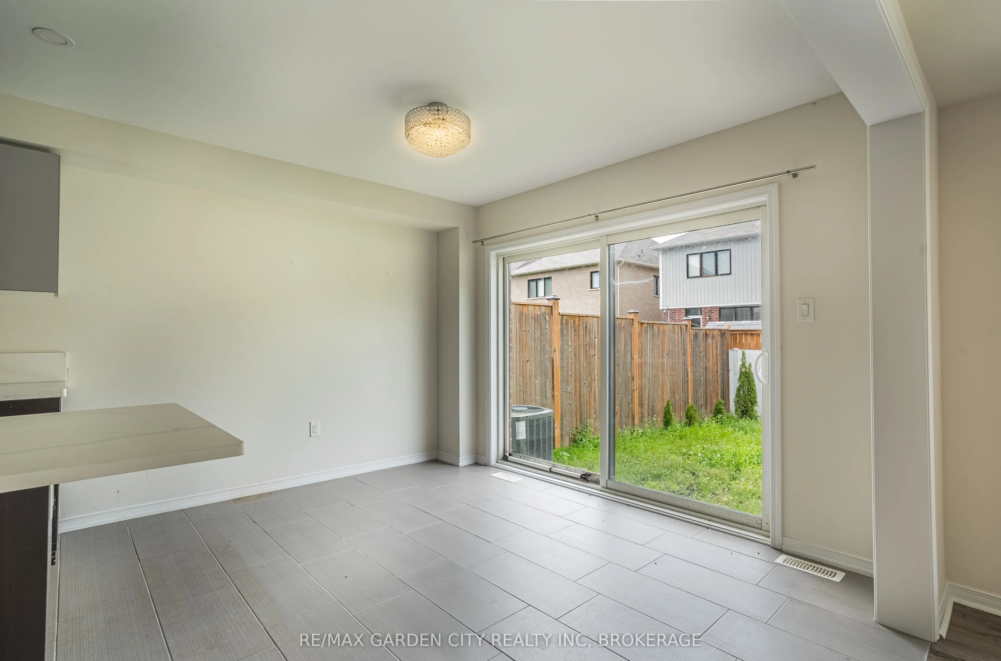 7993 Hackberry Trail