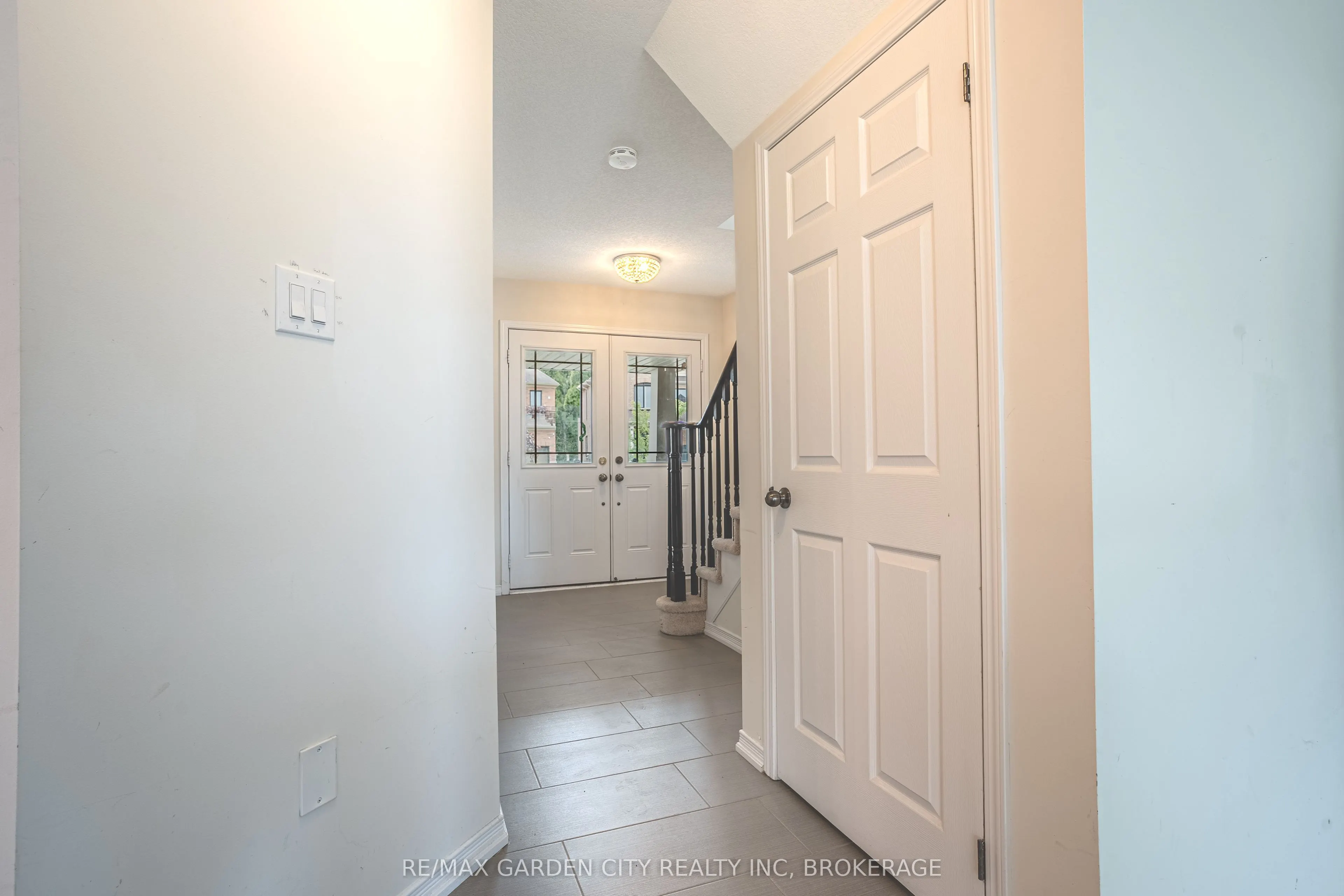 7993 Hackberry Trail