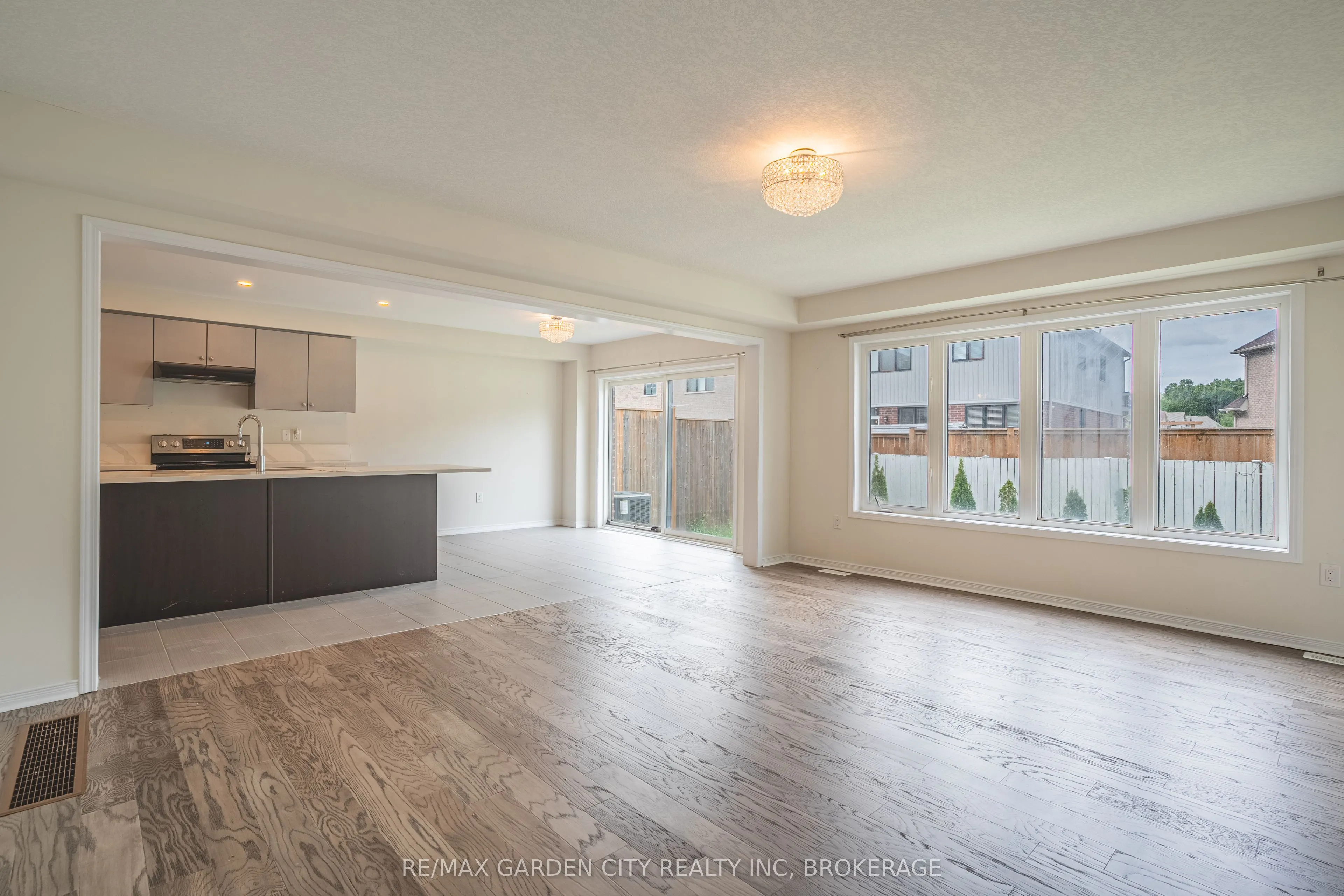 7993 Hackberry Trail