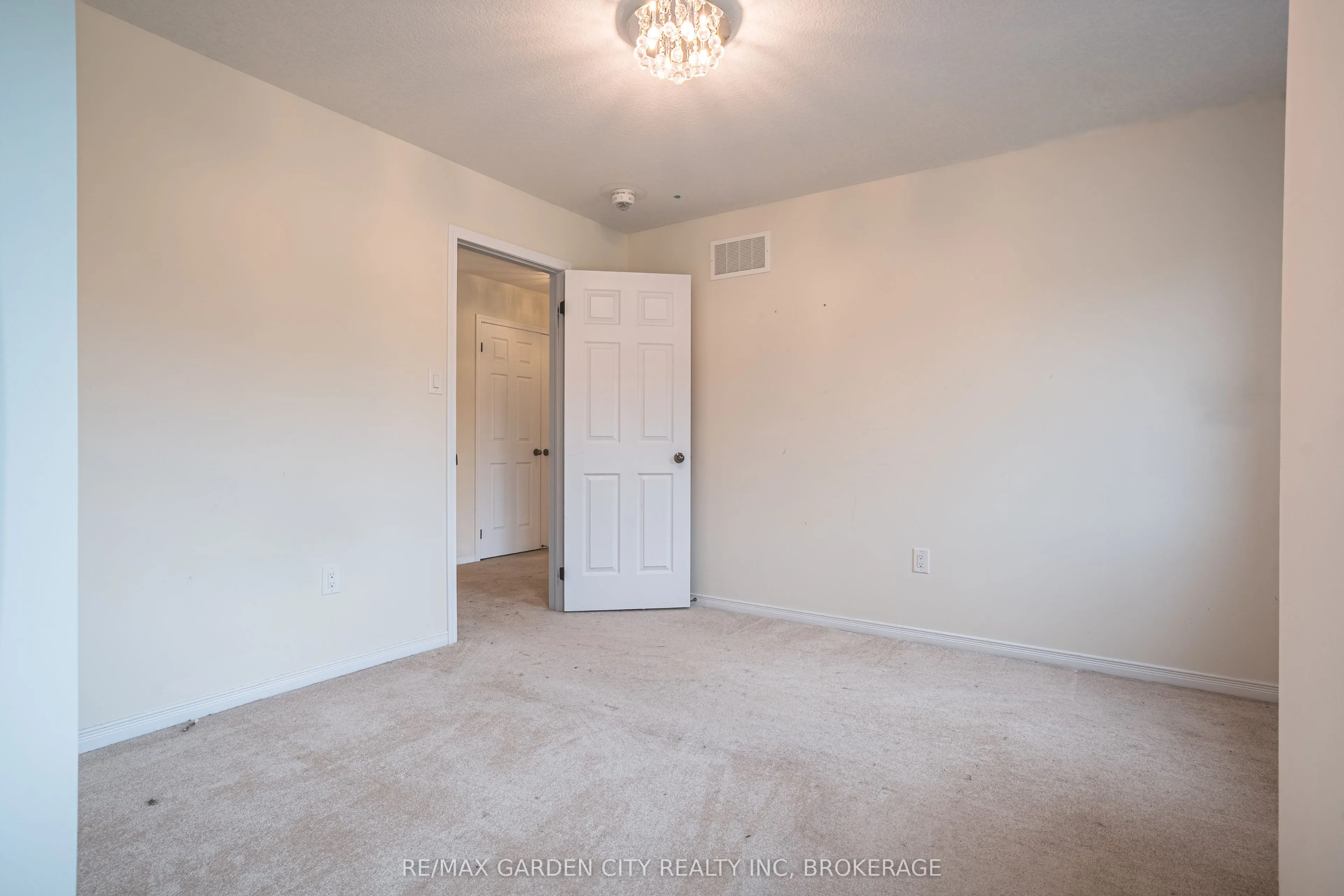 7993 Hackberry Trail