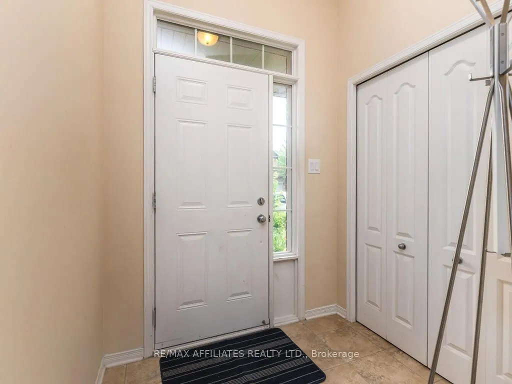 252 Badgeley Avenue