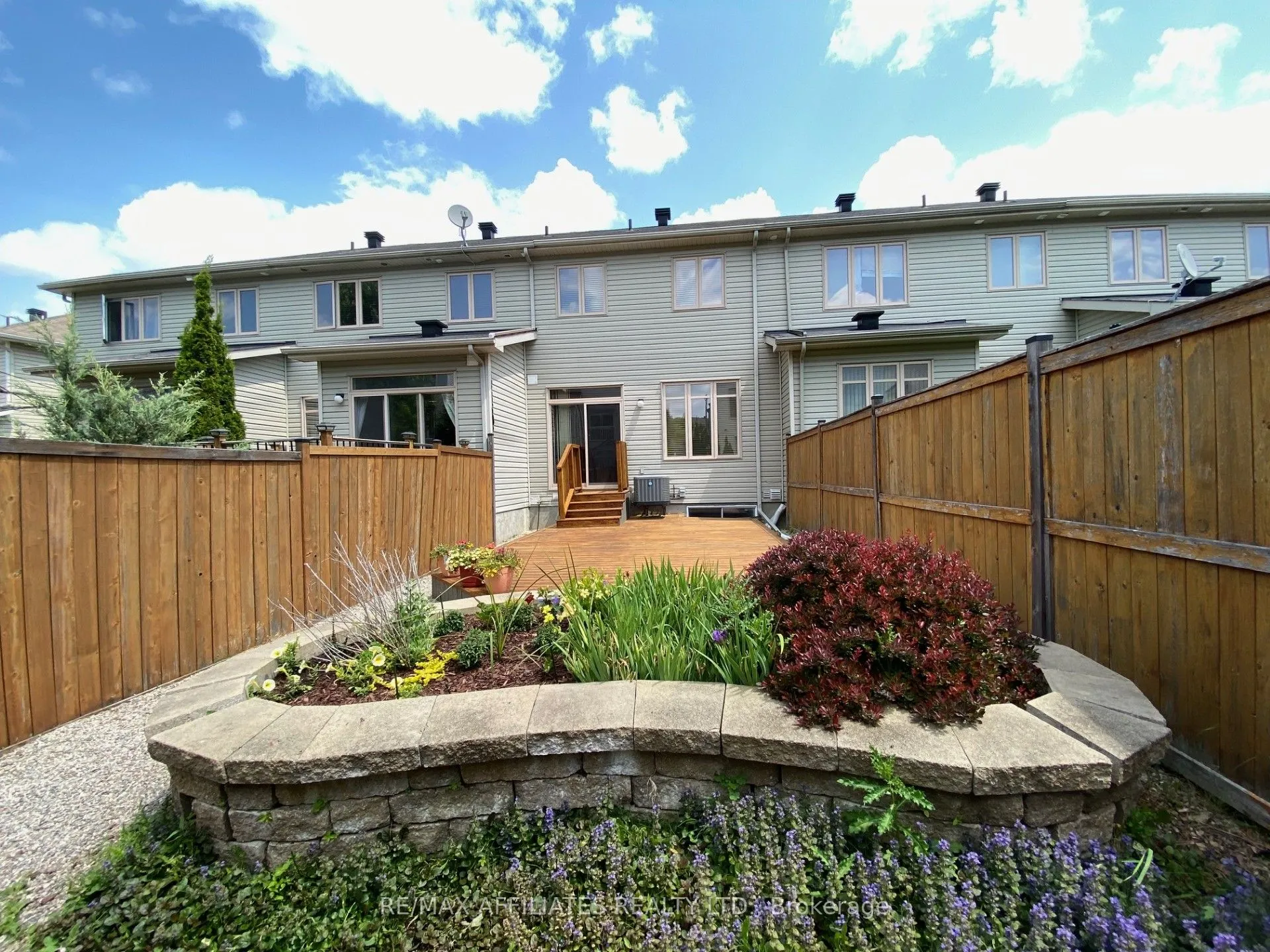 252 Badgeley Avenue