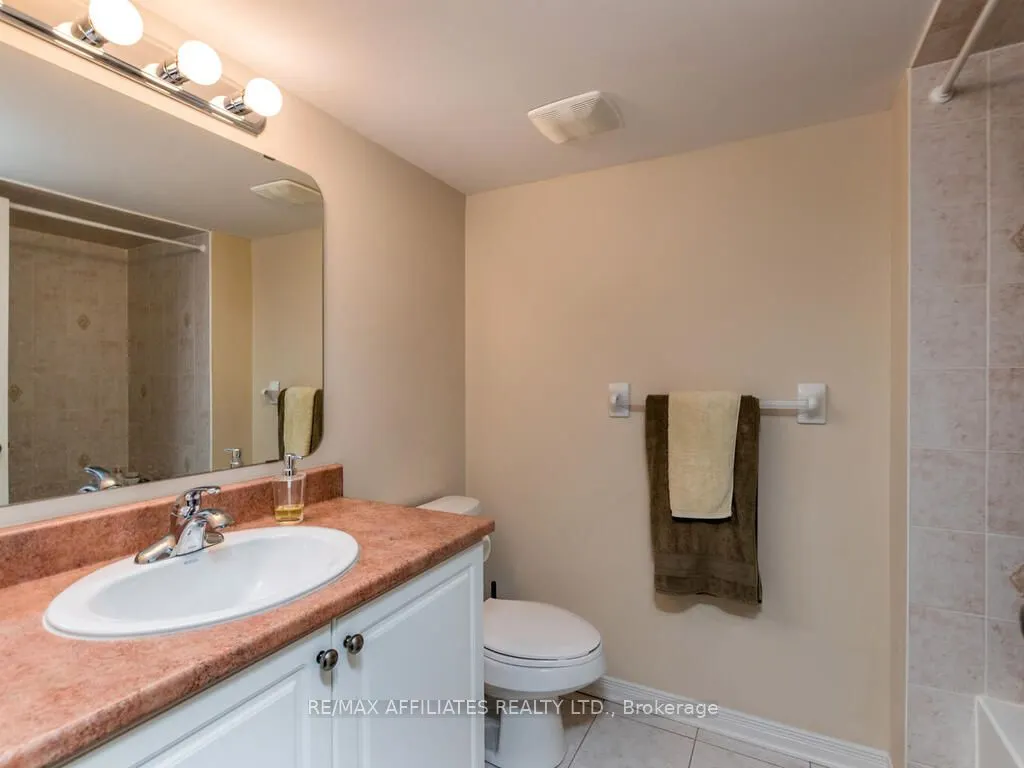 252 Badgeley Avenue