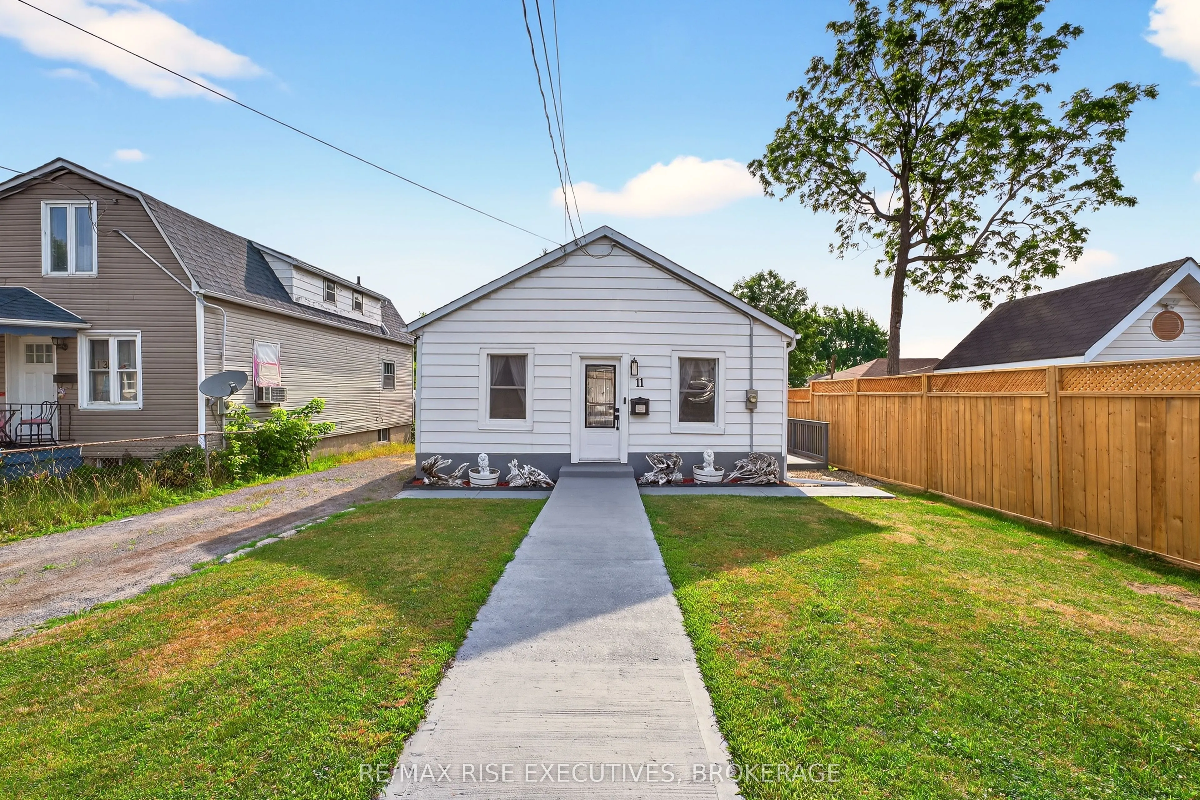 11 Kingscourt Avenue