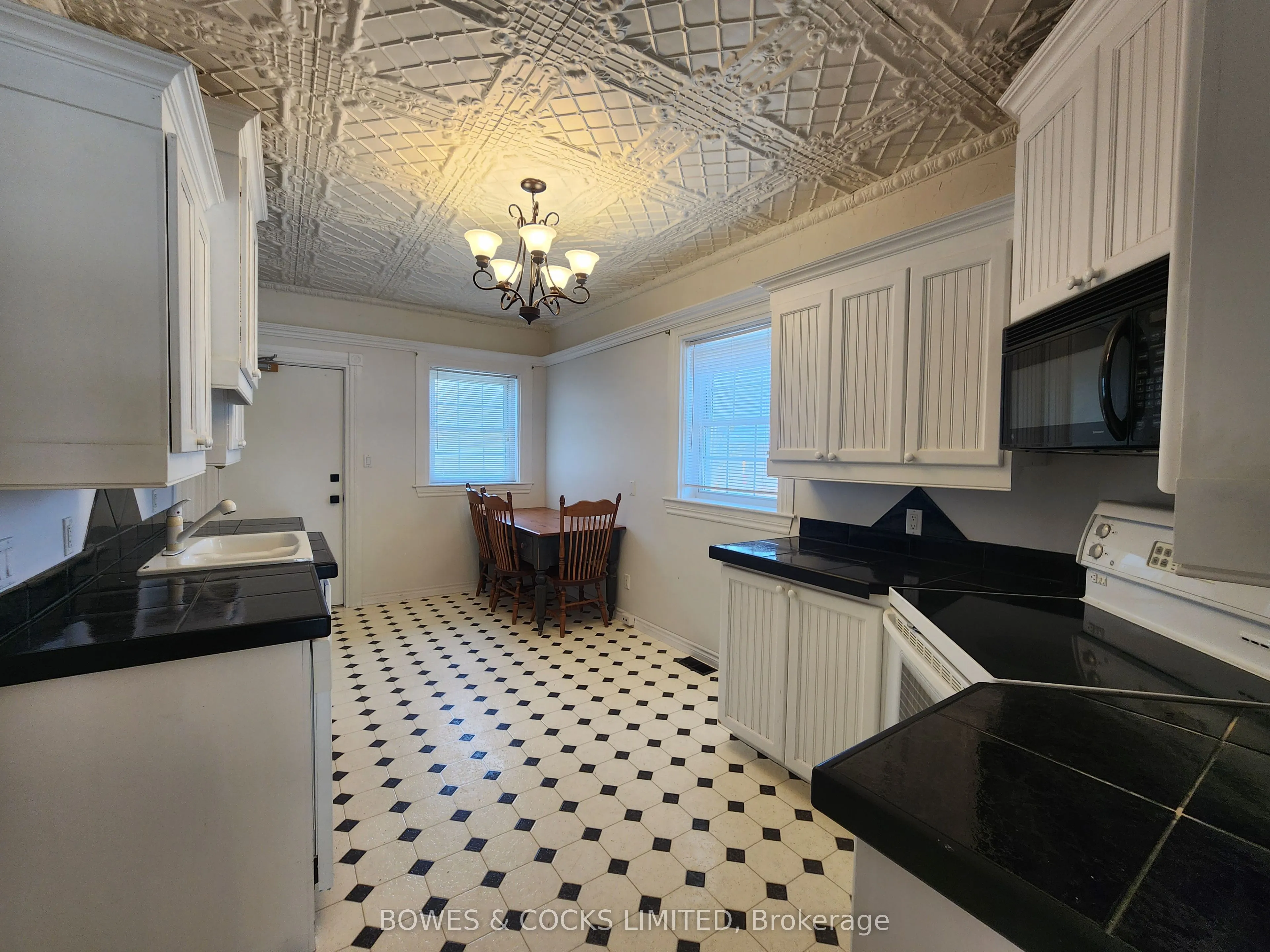 124 Maple Avenue